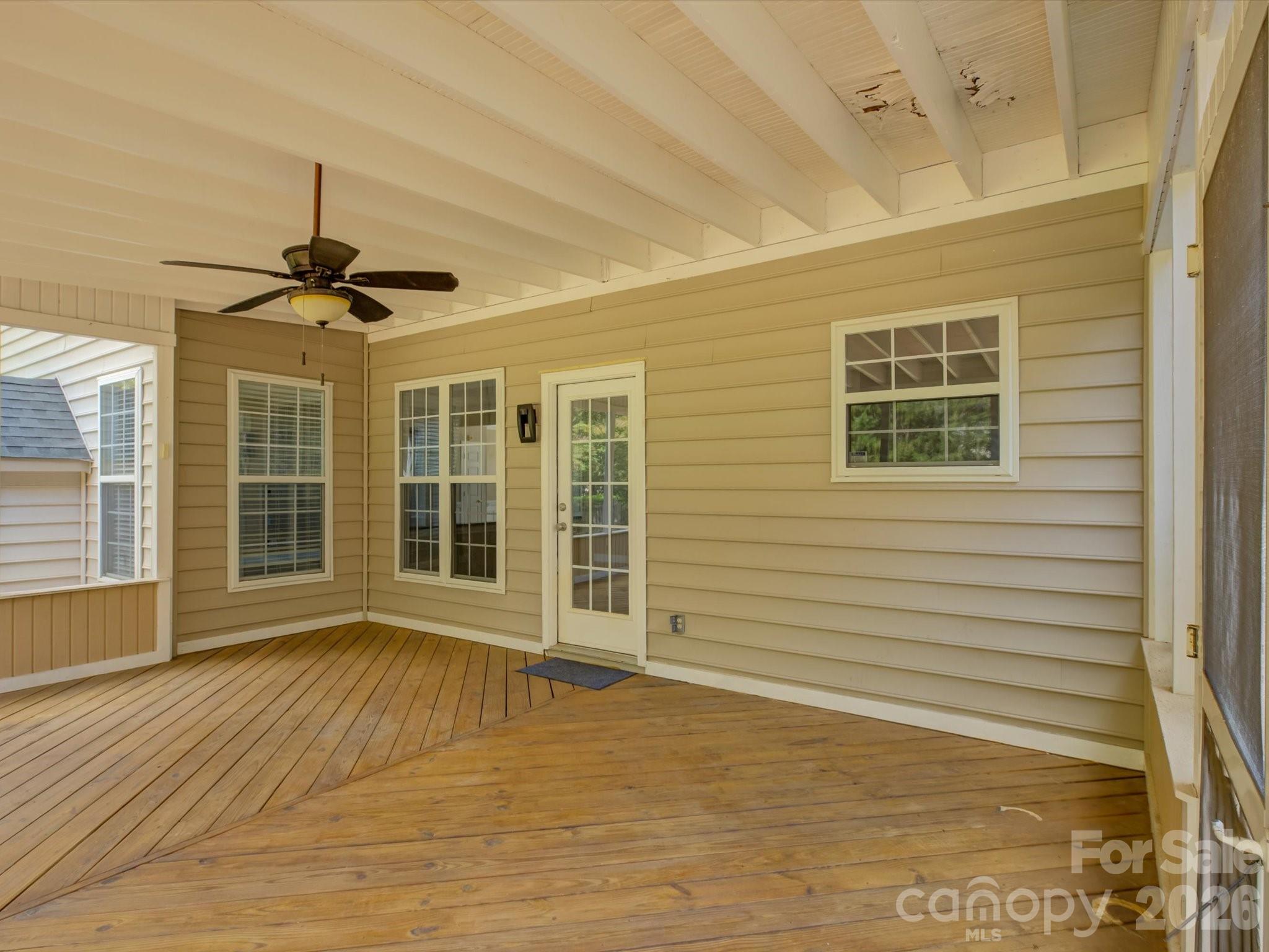605 Queenswater Lane — Waxhaw