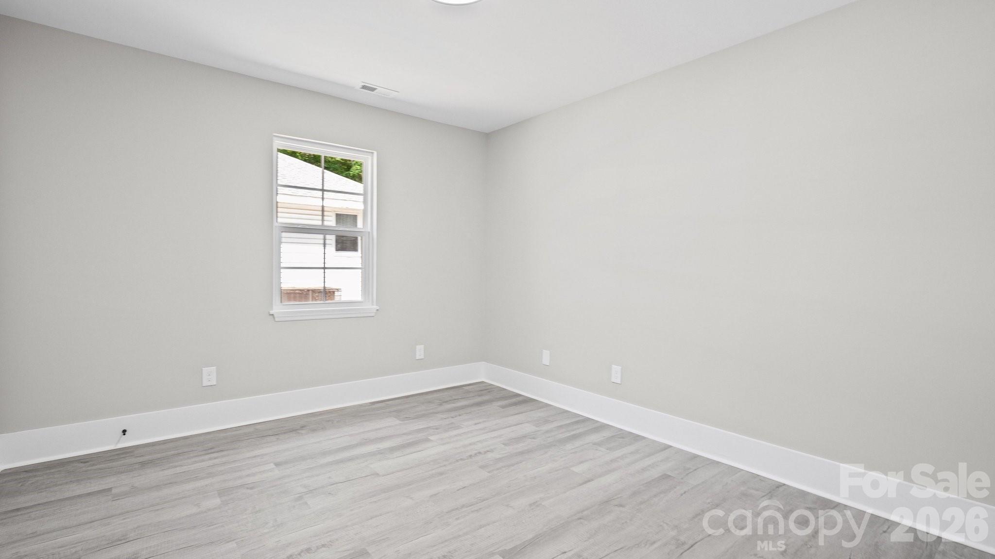 125 Oregon Street — Charlotte