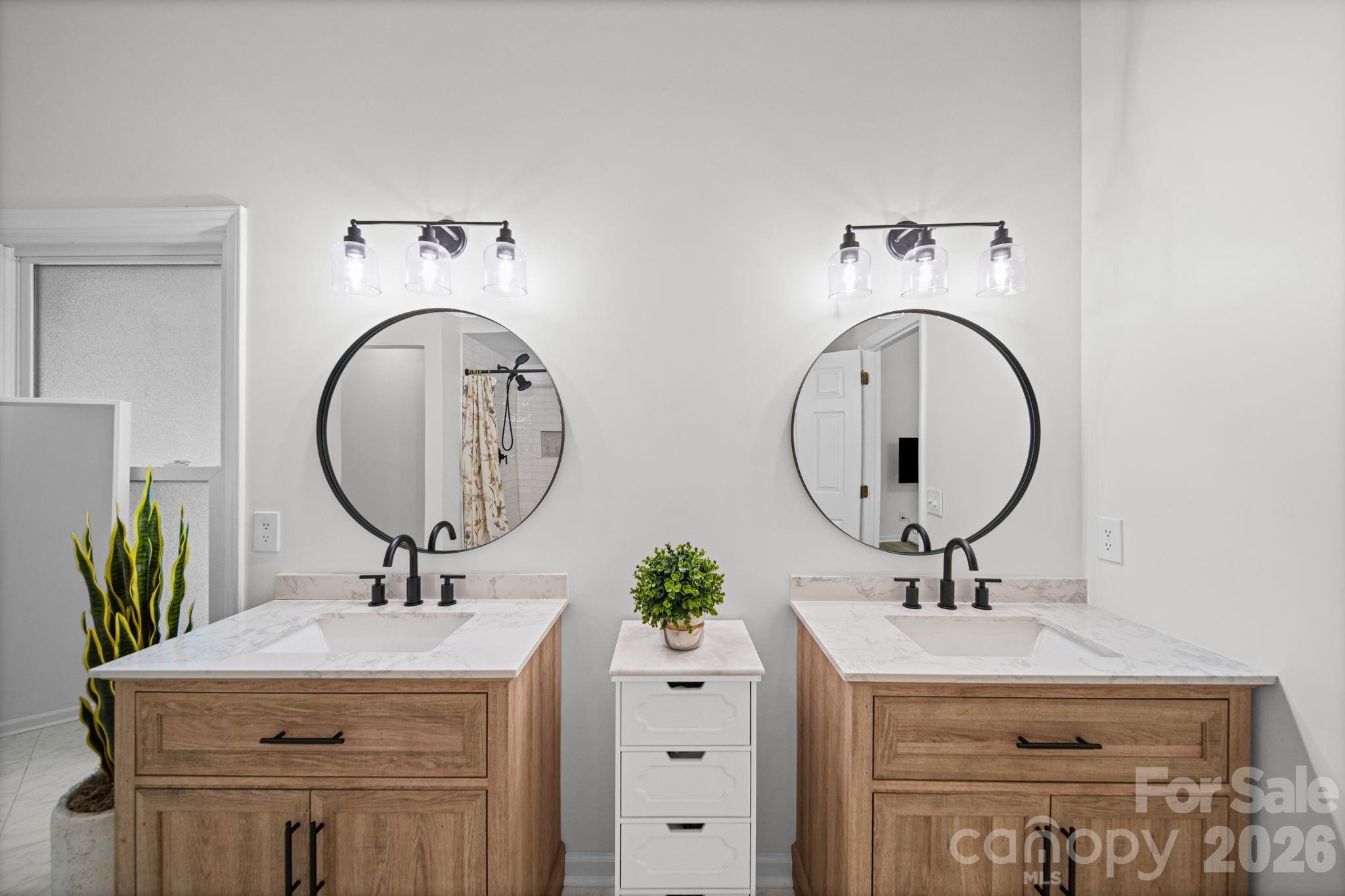 3801 Melshire Lane — Charlotte