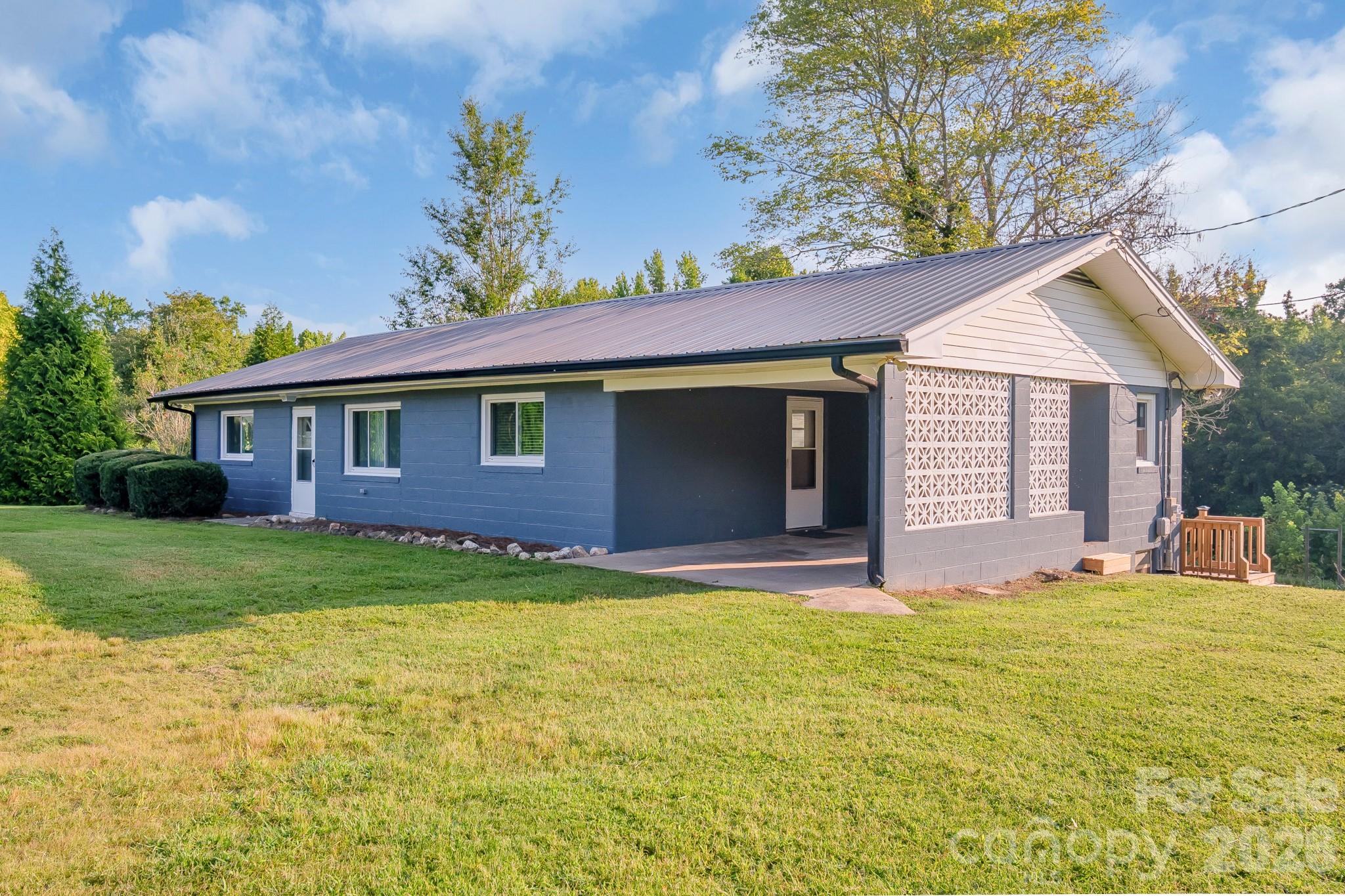 40726 Hearne Road #3 & 4 — New London