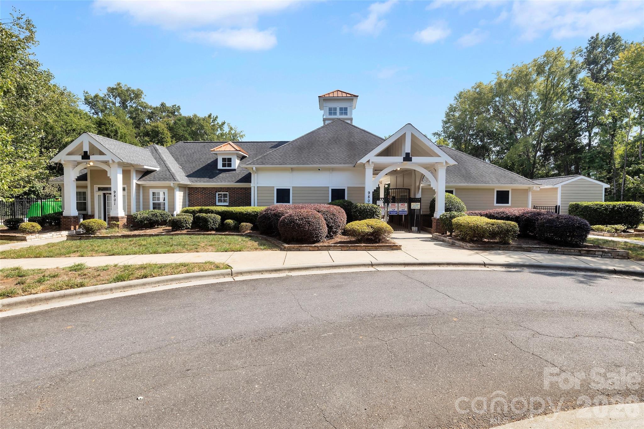9132 Royal Highlands Court — Charlotte