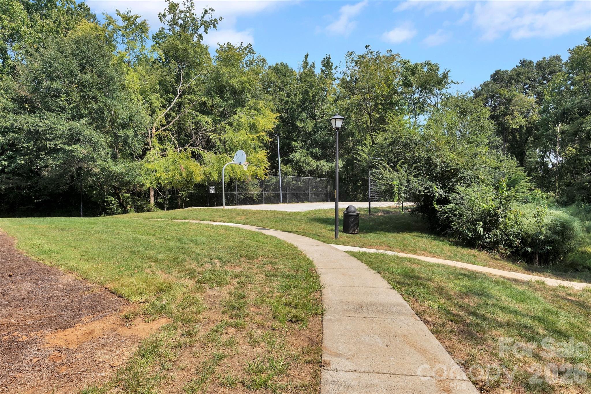 9132 Royal Highlands Court — Charlotte