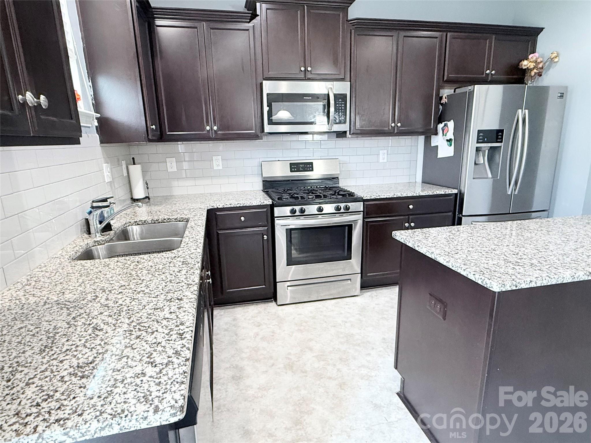 107 Longleaf Drive — Mooresville