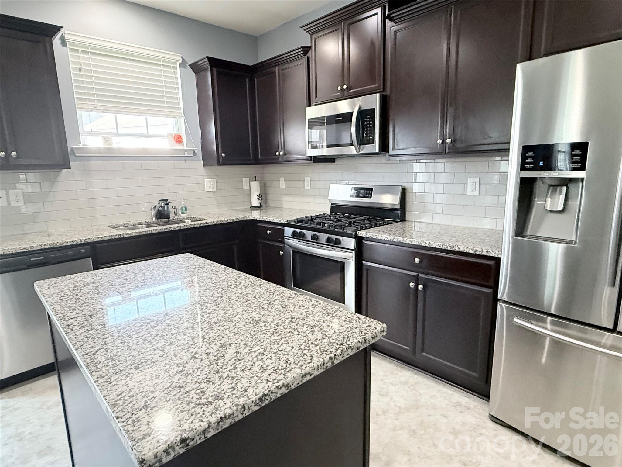 107 Longleaf Drive — Mooresville