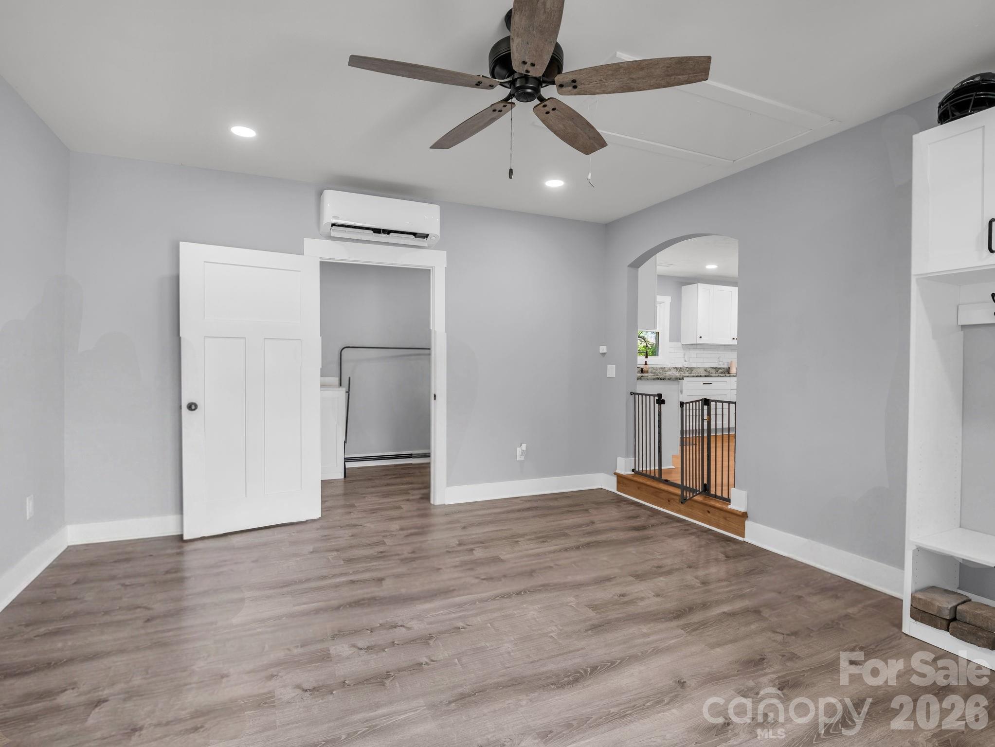 3208 Florida Drive — Hendersonville