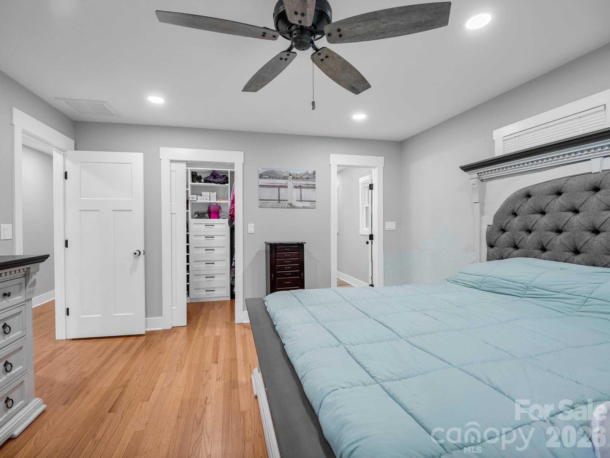 3208 Florida Drive — Hendersonville