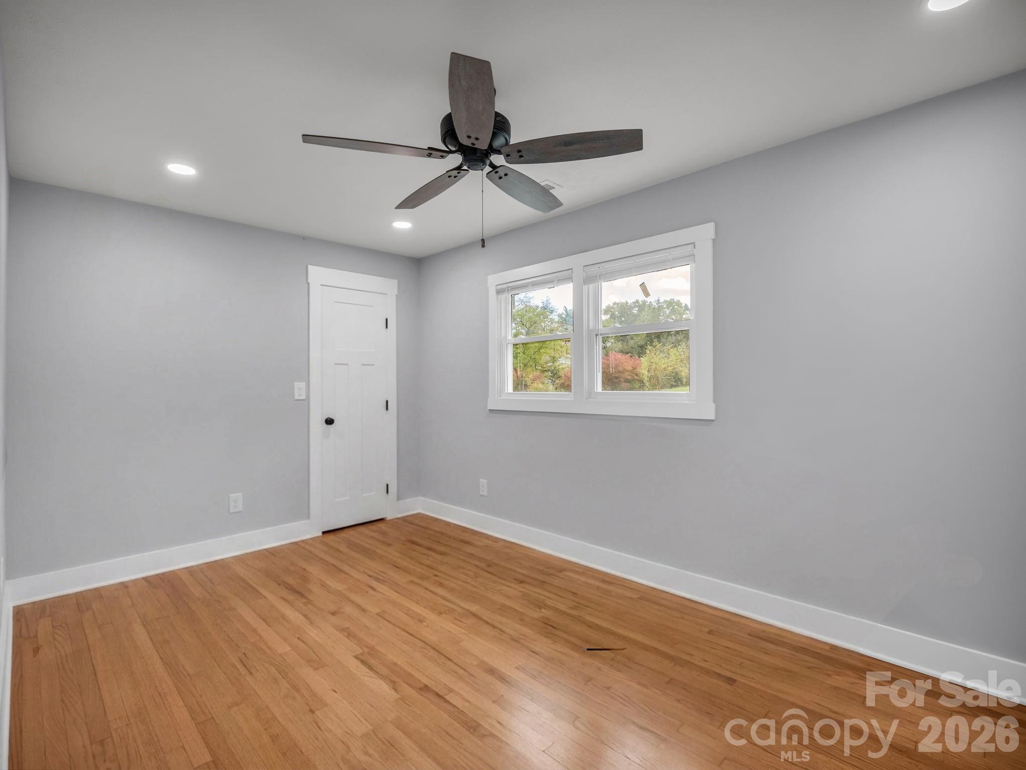 3208 Florida Drive — Hendersonville
