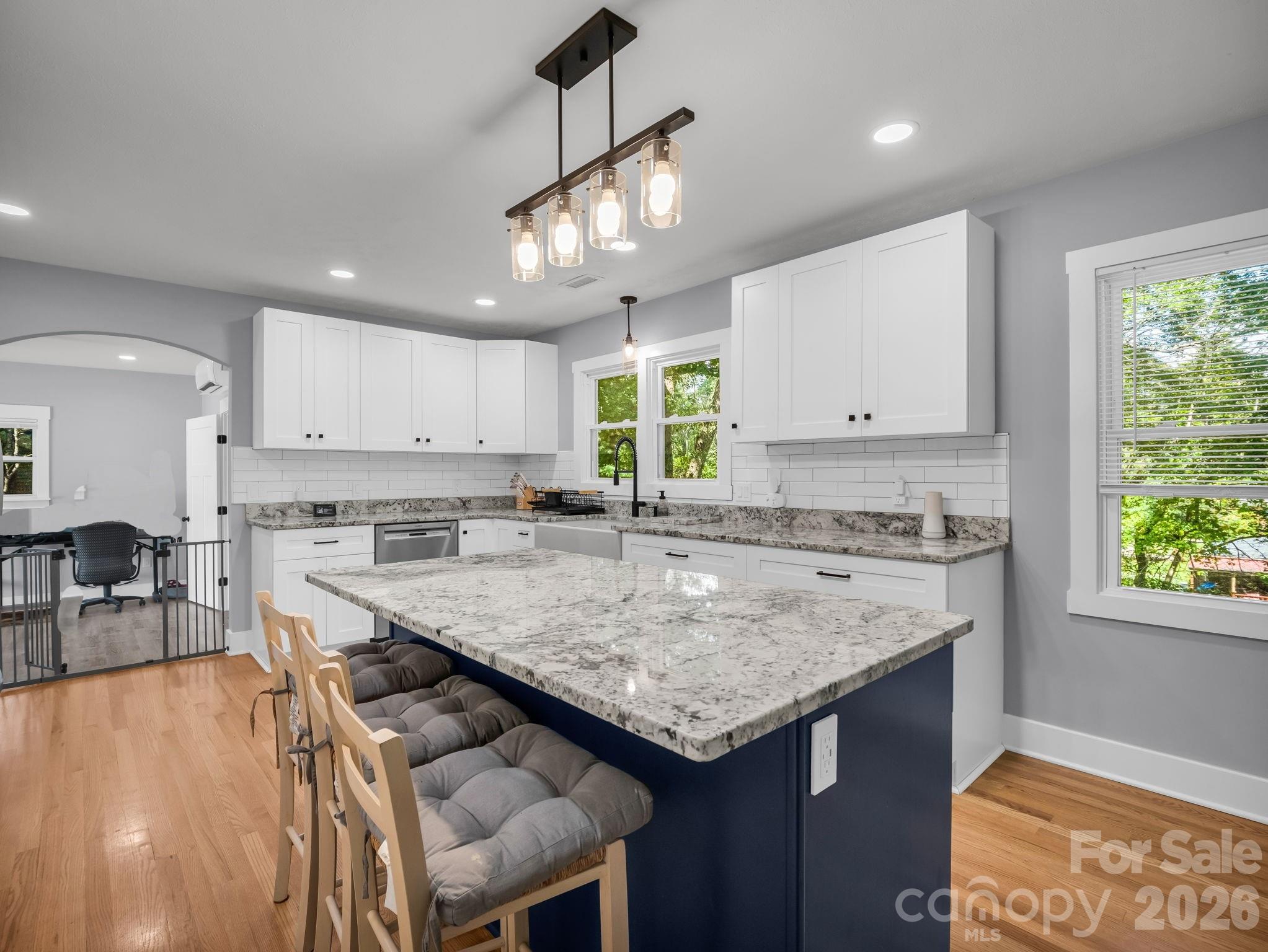 3208 Florida Drive — Hendersonville