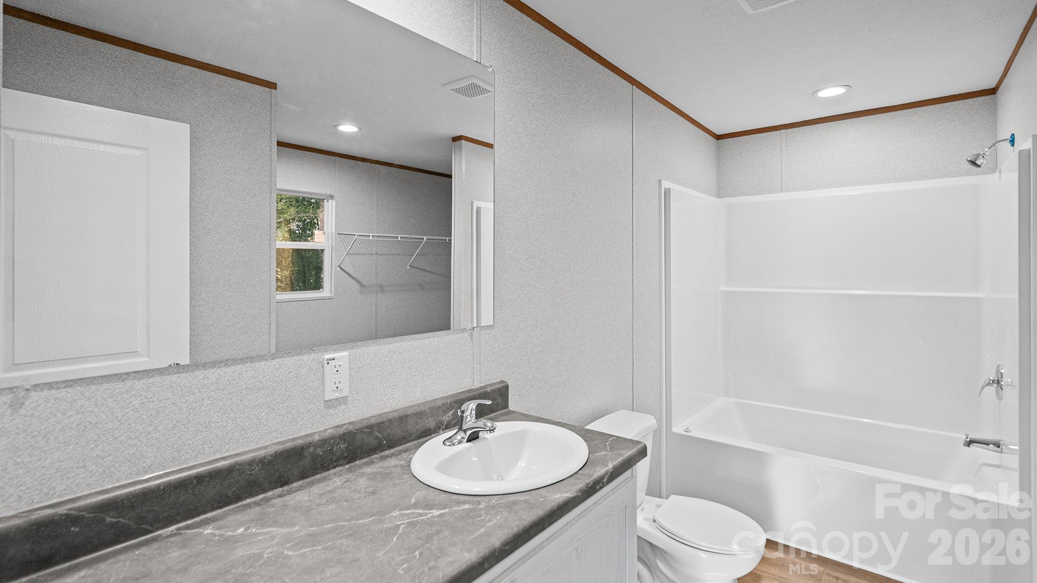 2205 Kingston Road — Kingstown