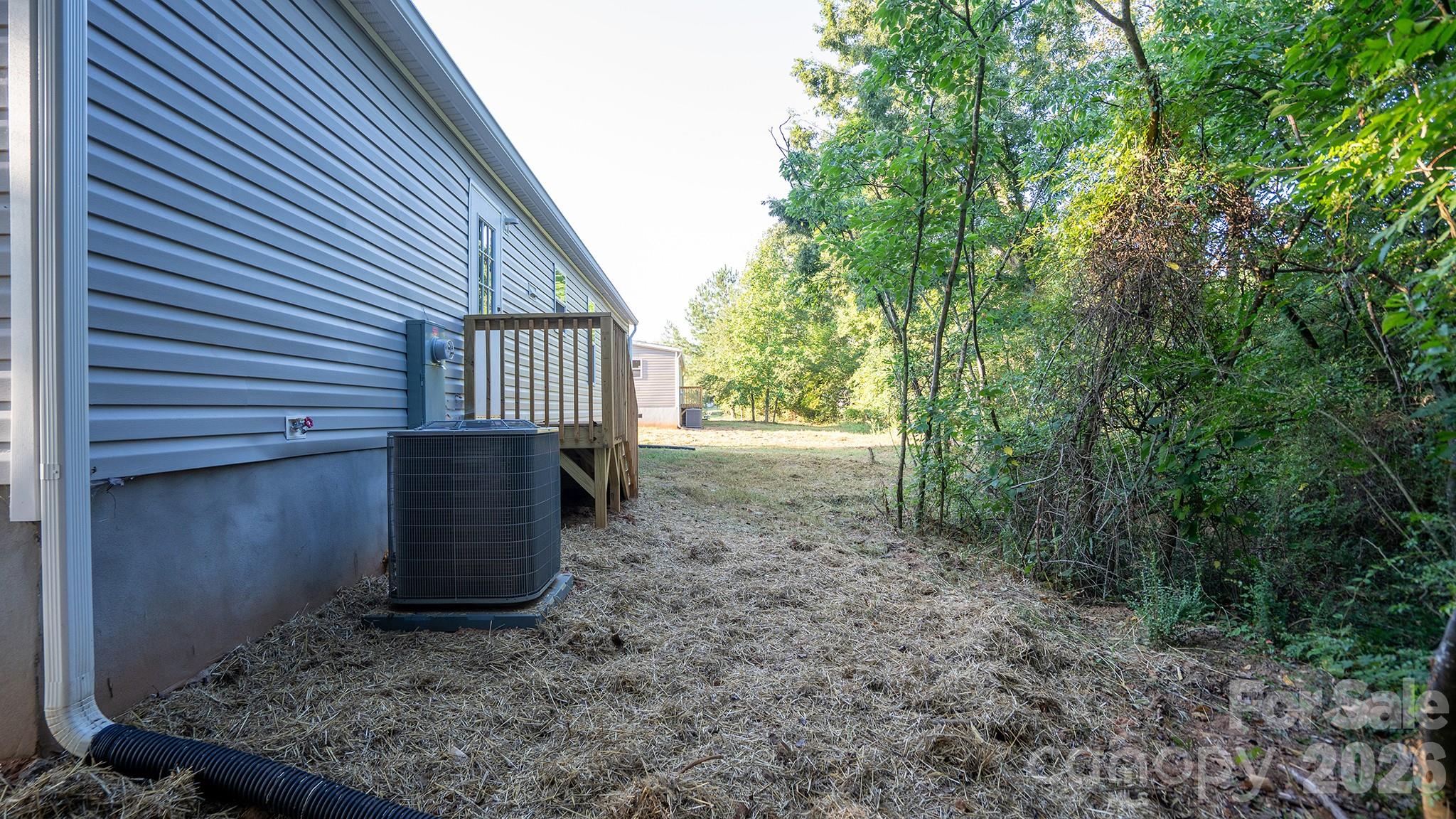 2205 Kingston Road — Kingstown