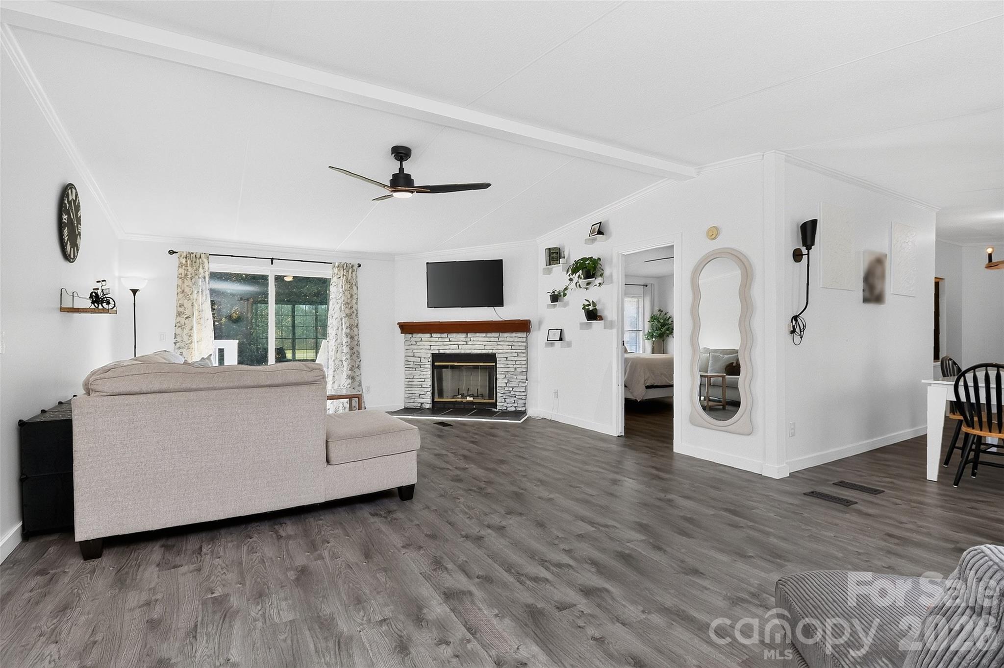 1778 N Ingleside Farm Road — Iron Station
