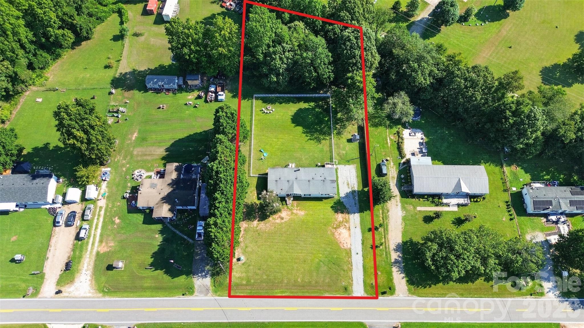 1778 N Ingleside Farm Road — Iron Station