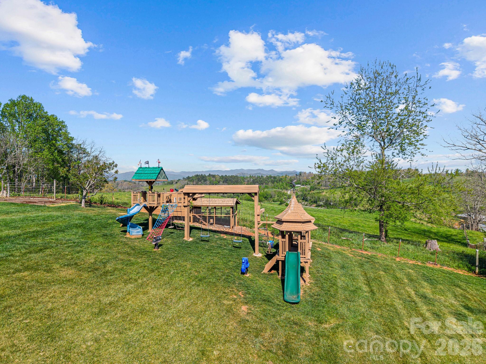 54 Mountain Shadows Drive — Leicester