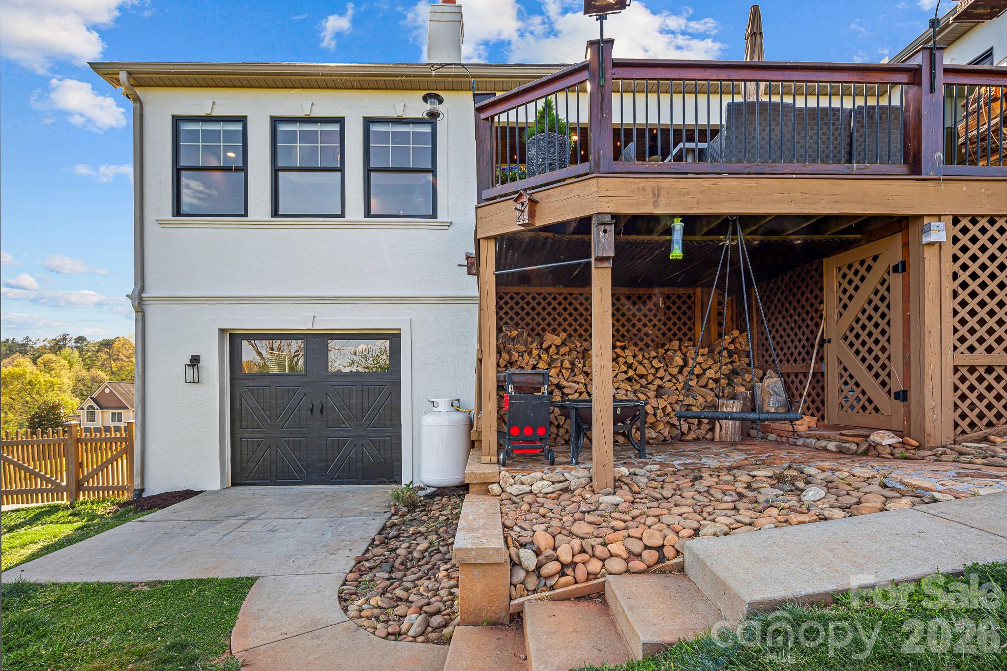 54 Mountain Shadows Drive — Leicester