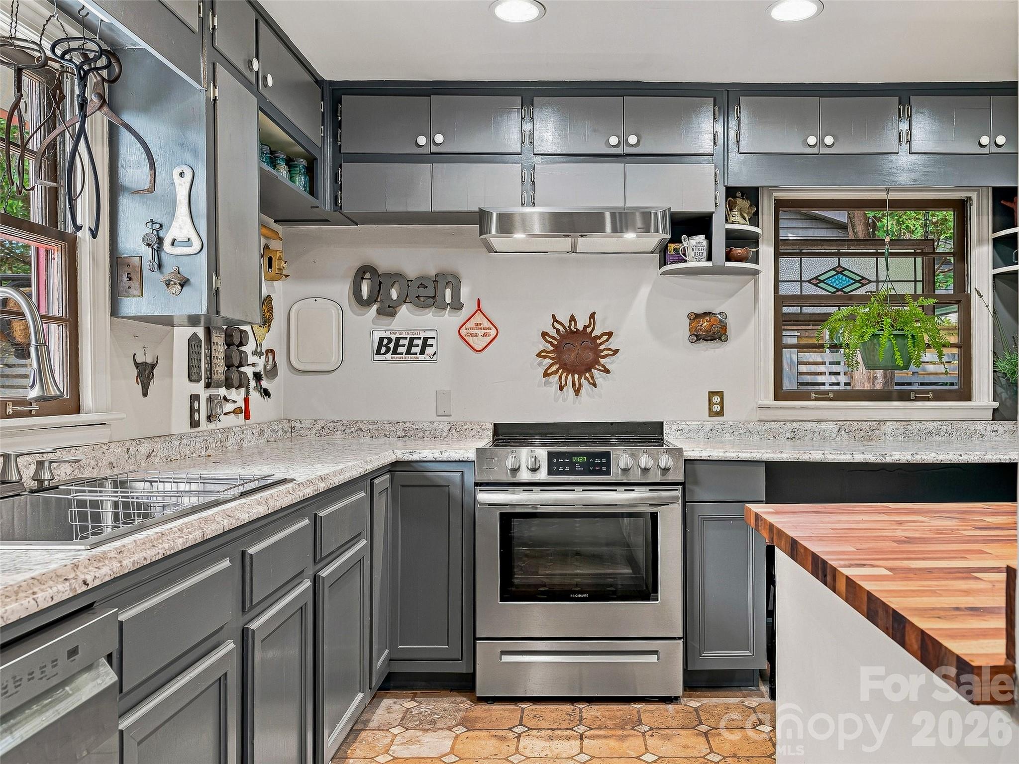 30 Maney Avenue — Asheville