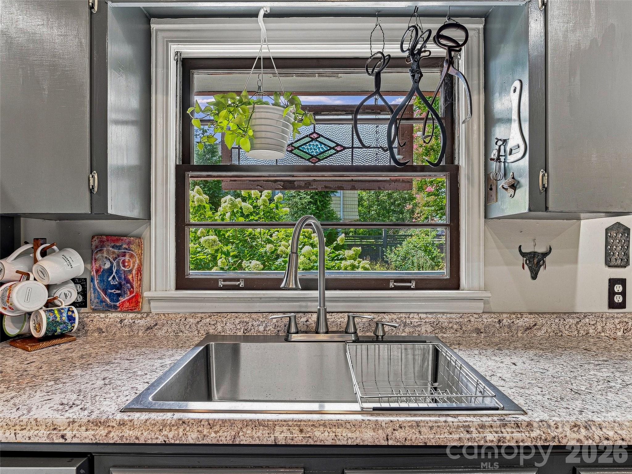 30 Maney Avenue — Asheville