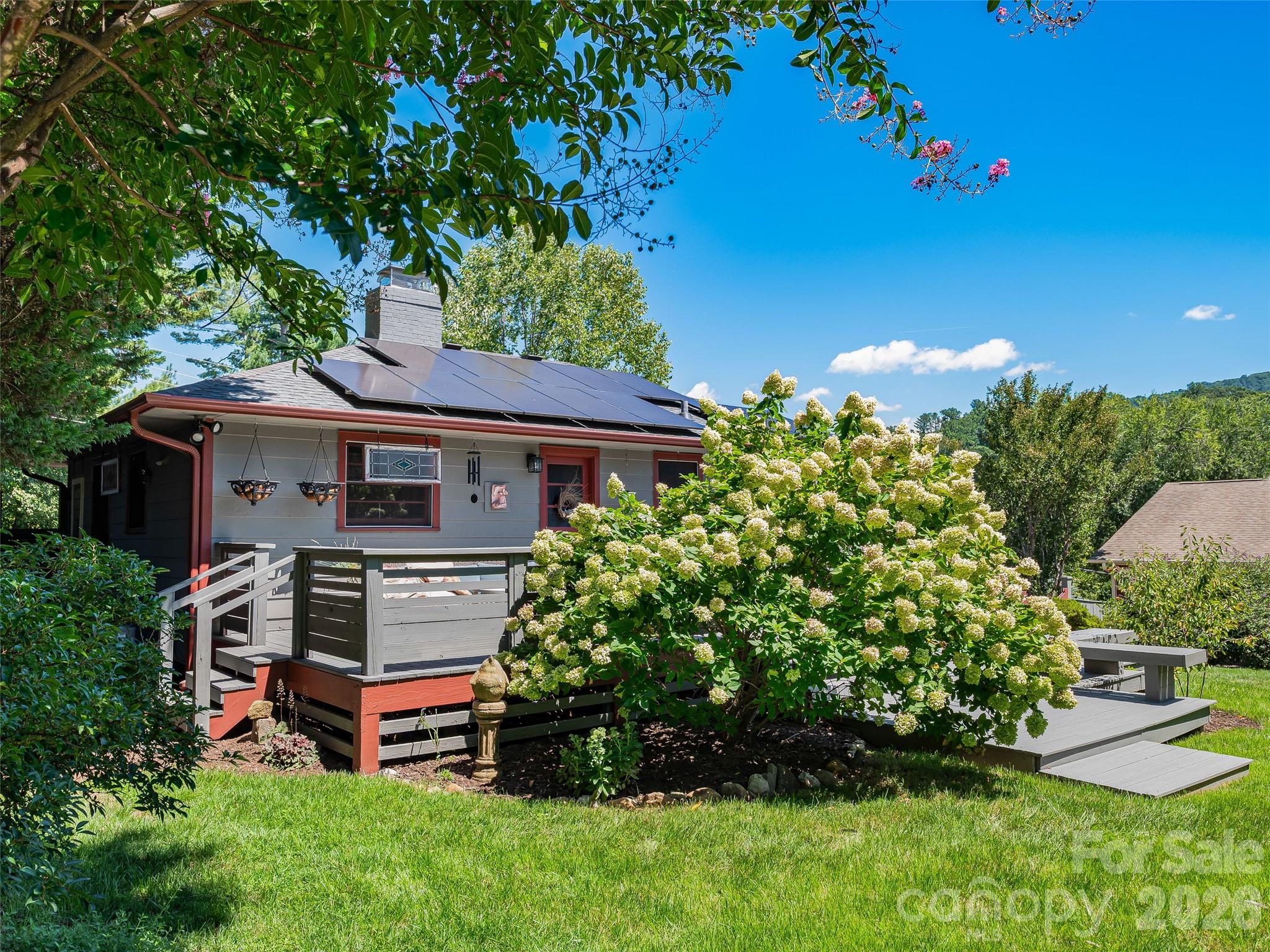 30 Maney Avenue — Asheville
