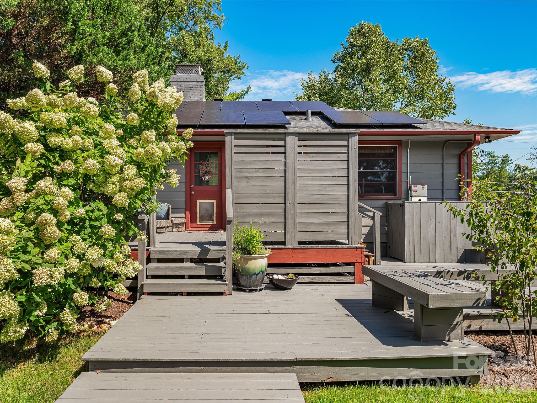 30 Maney Avenue — Asheville