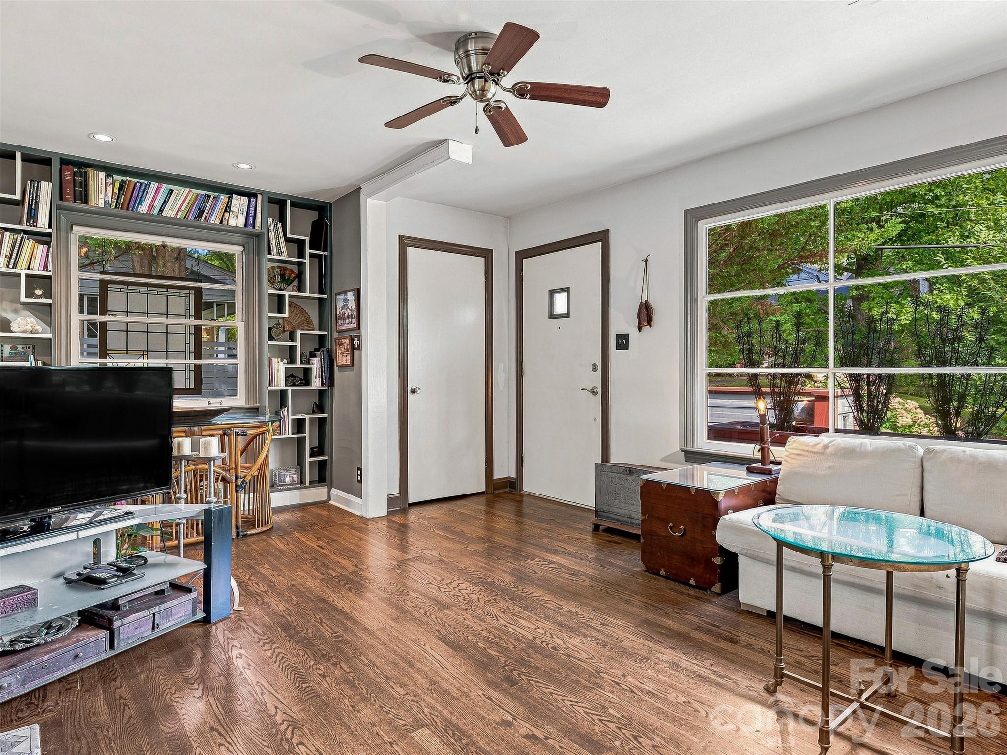 30 Maney Avenue — Asheville
