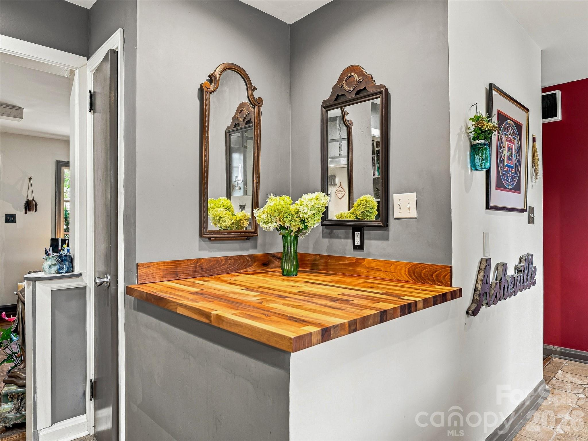 30 Maney Avenue — Asheville