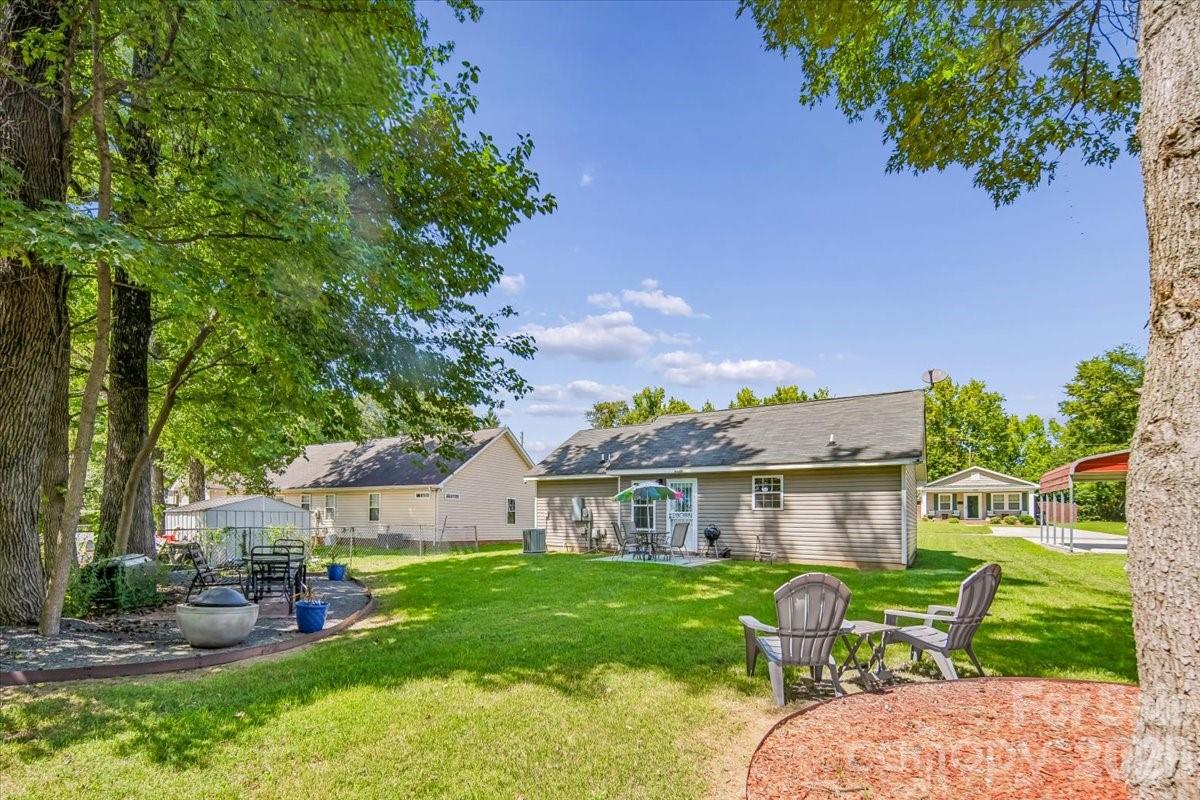 551 Porter Street — Charlotte
