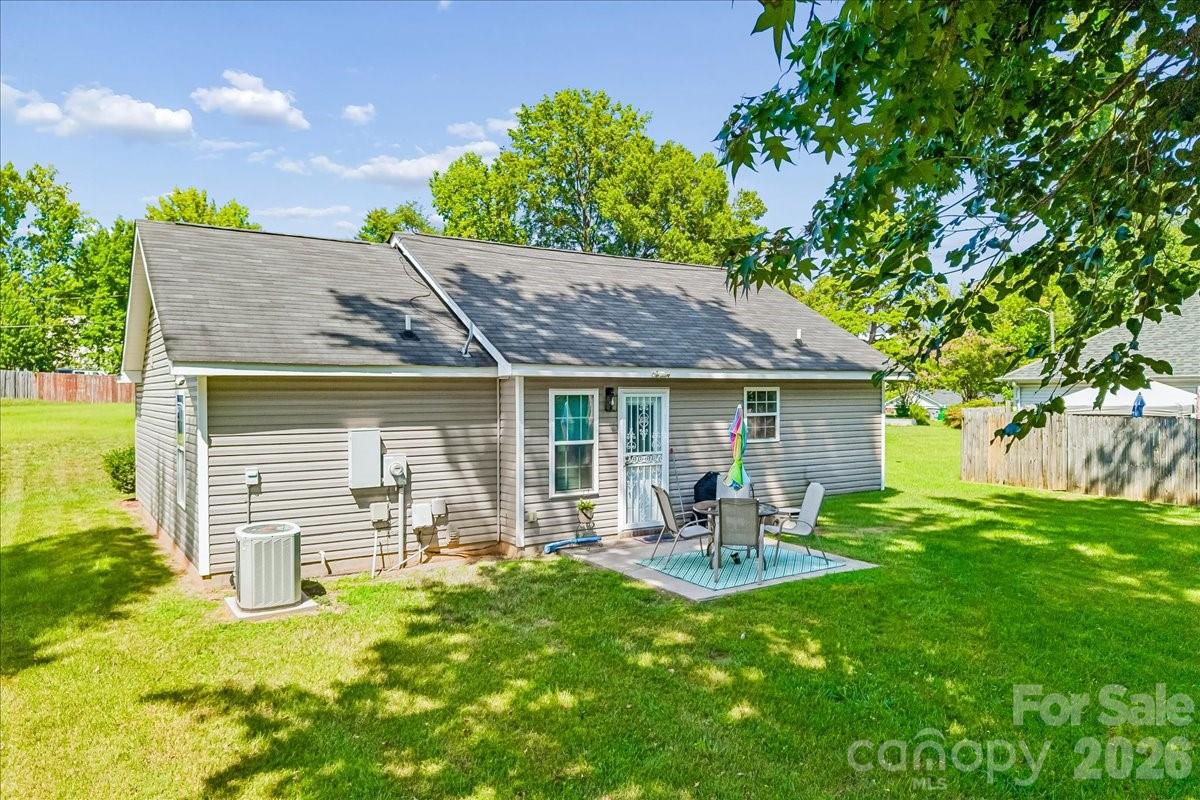 551 Porter Street — Charlotte