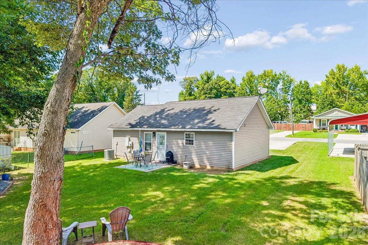 551 Porter Street — Charlotte