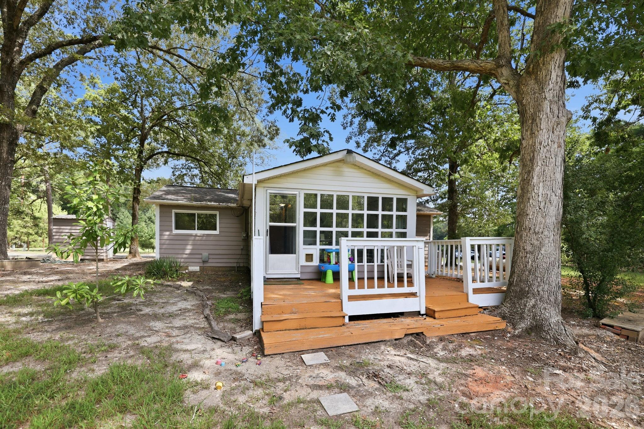4436 Shiloh Unity Road — Lancaster