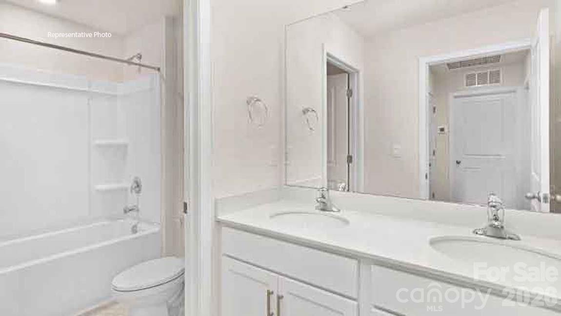 2821 Frances View Lane — Lincolnton