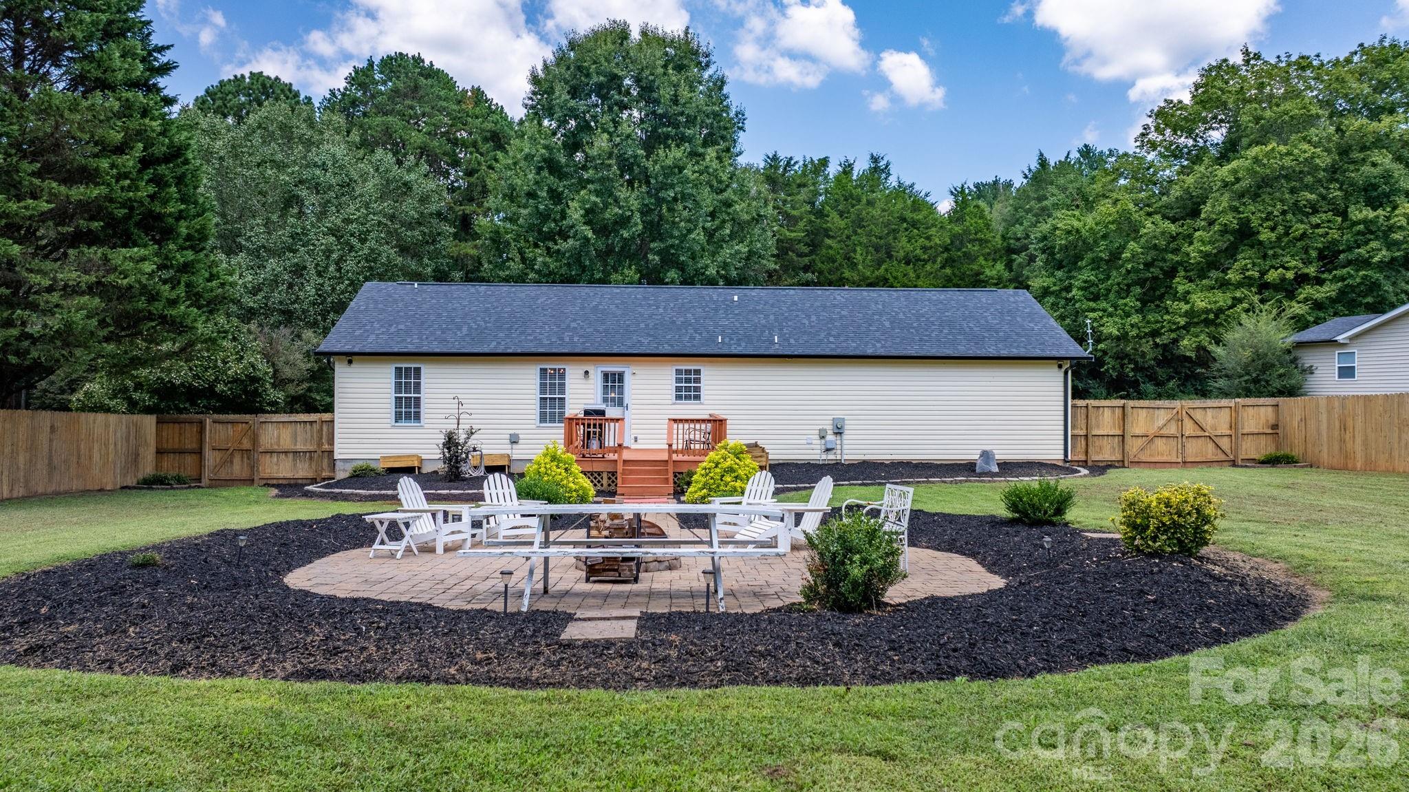 123 Idlebrook Road #10 — Statesville