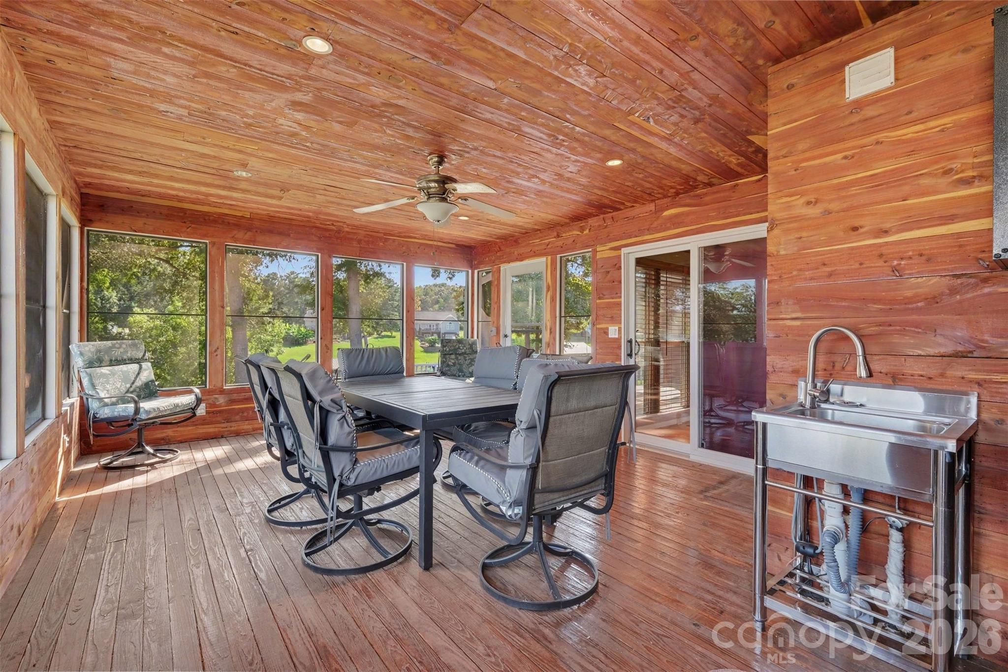 551 Harbor Road — Norwood