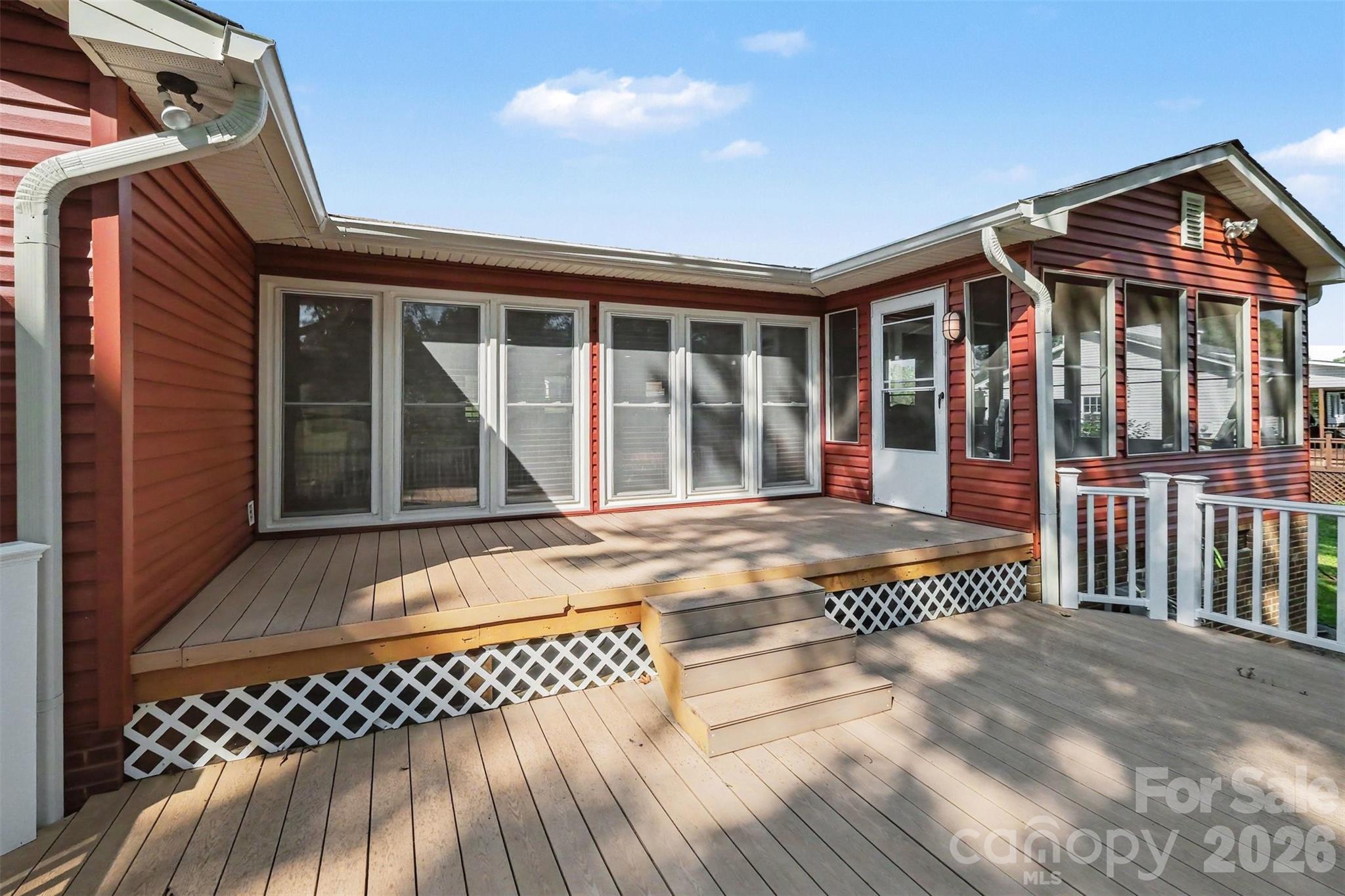 551 Harbor Road — Norwood
