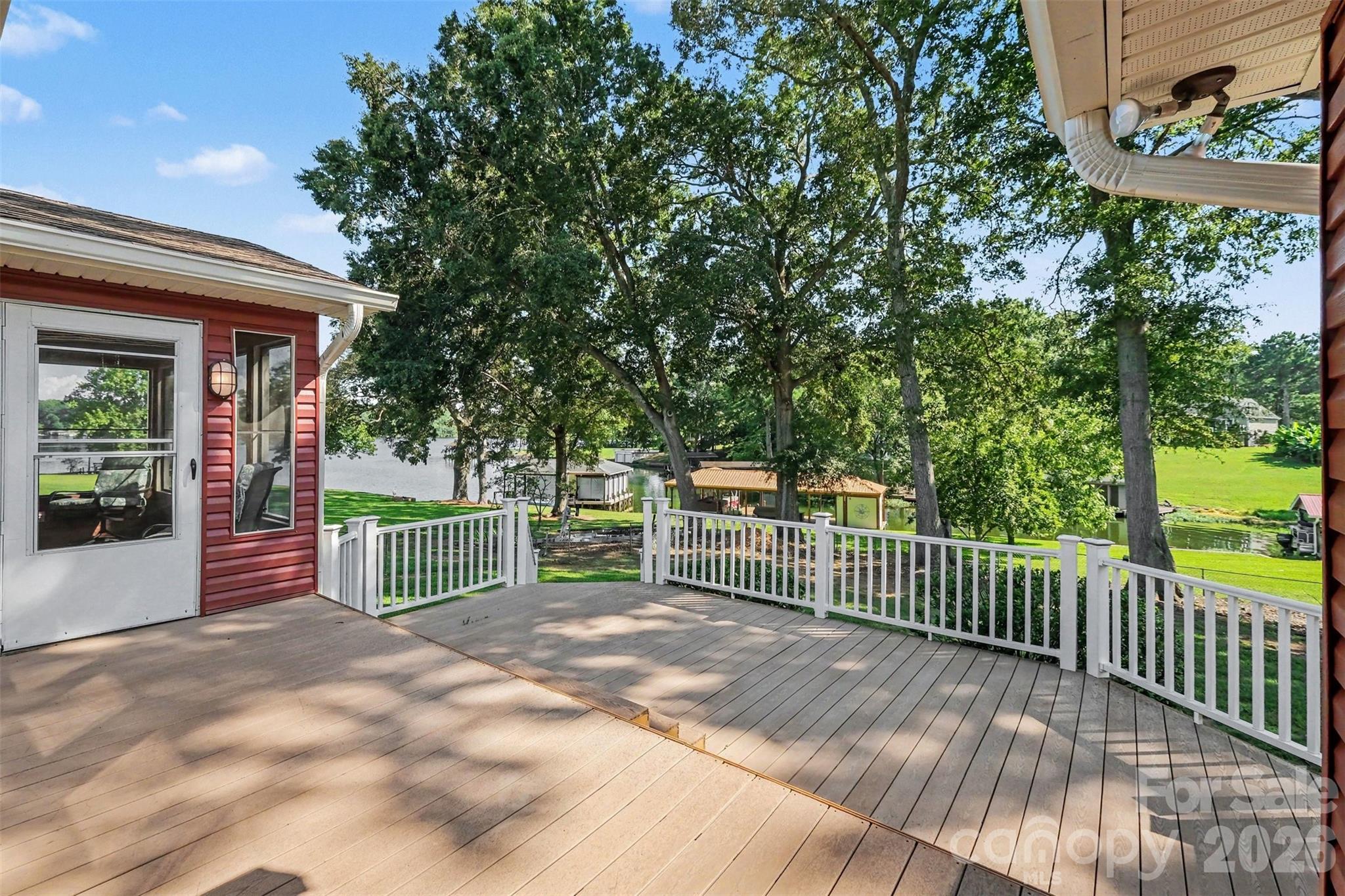 551 Harbor Road — Norwood