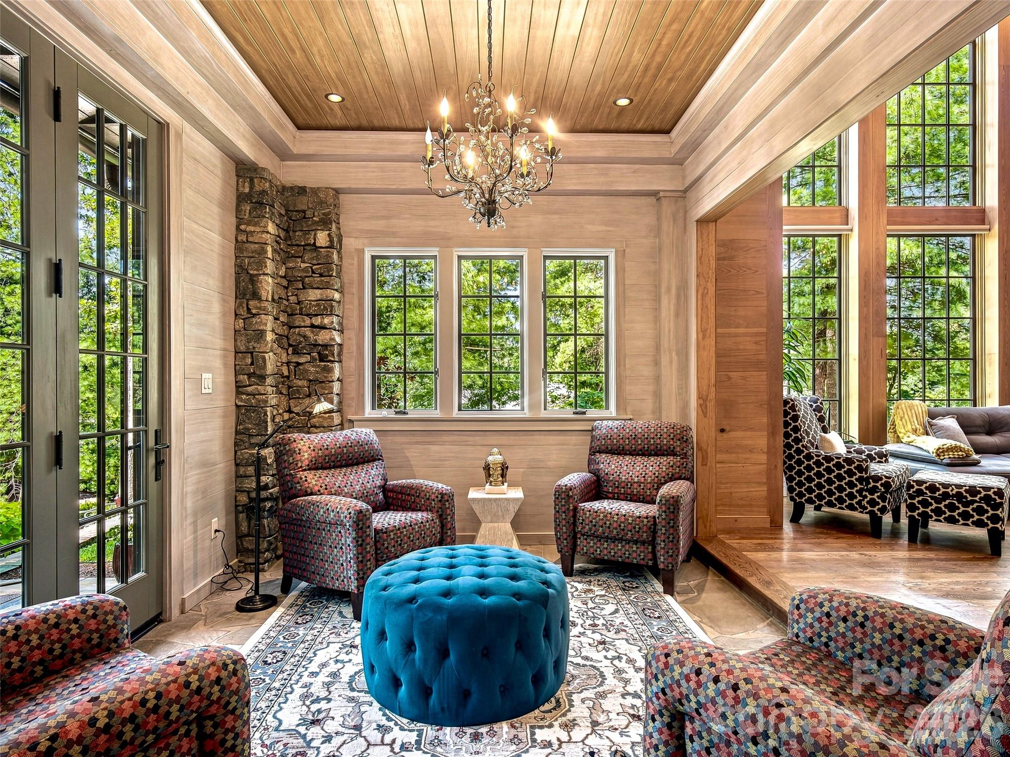 85 Chauncey Circle — Asheville