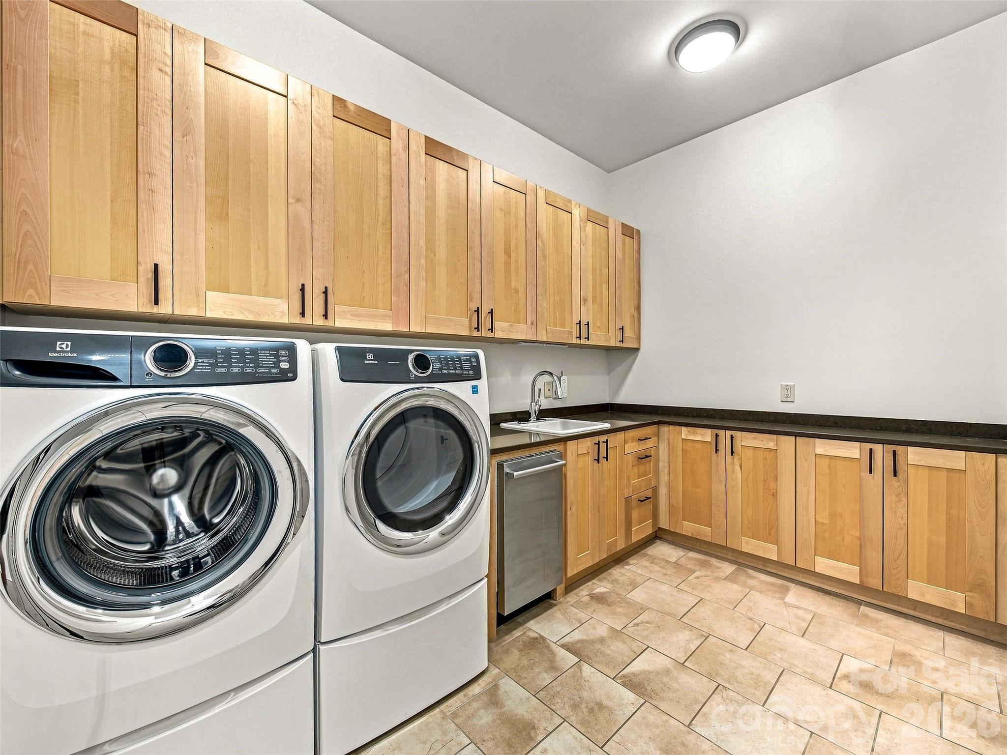 85 Chauncey Circle — Asheville