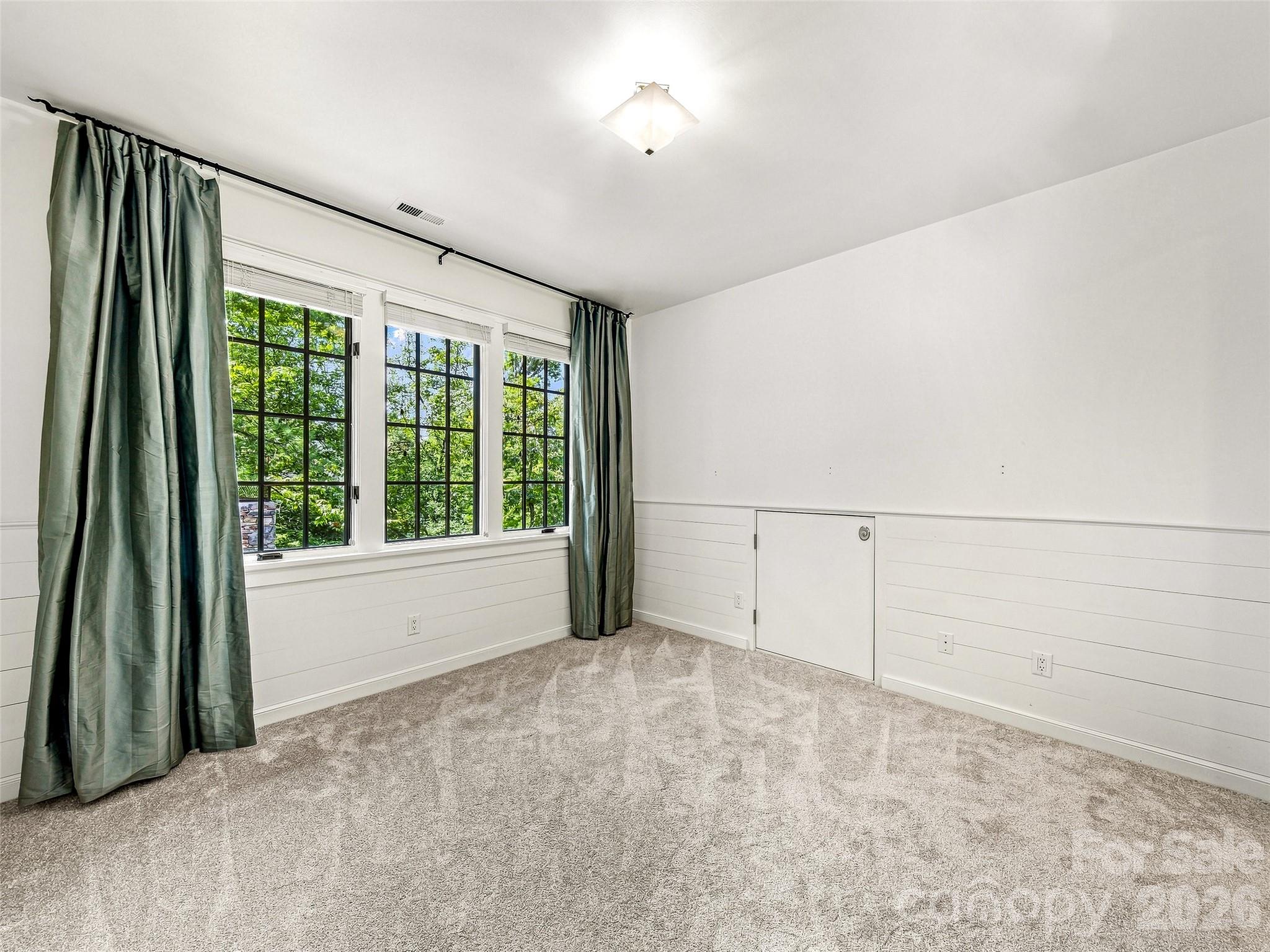 85 Chauncey Circle — Asheville
