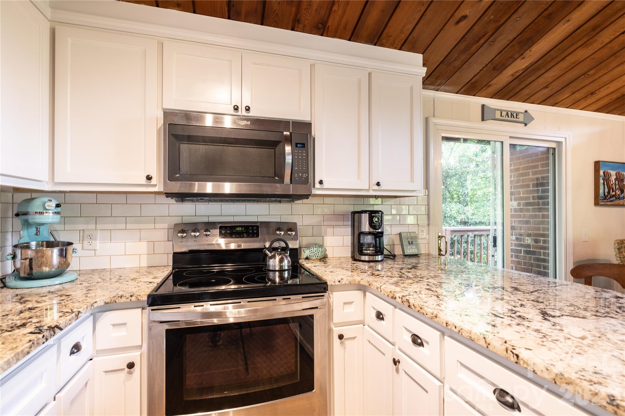 825 Emerald Shores Road — Mount Gilead