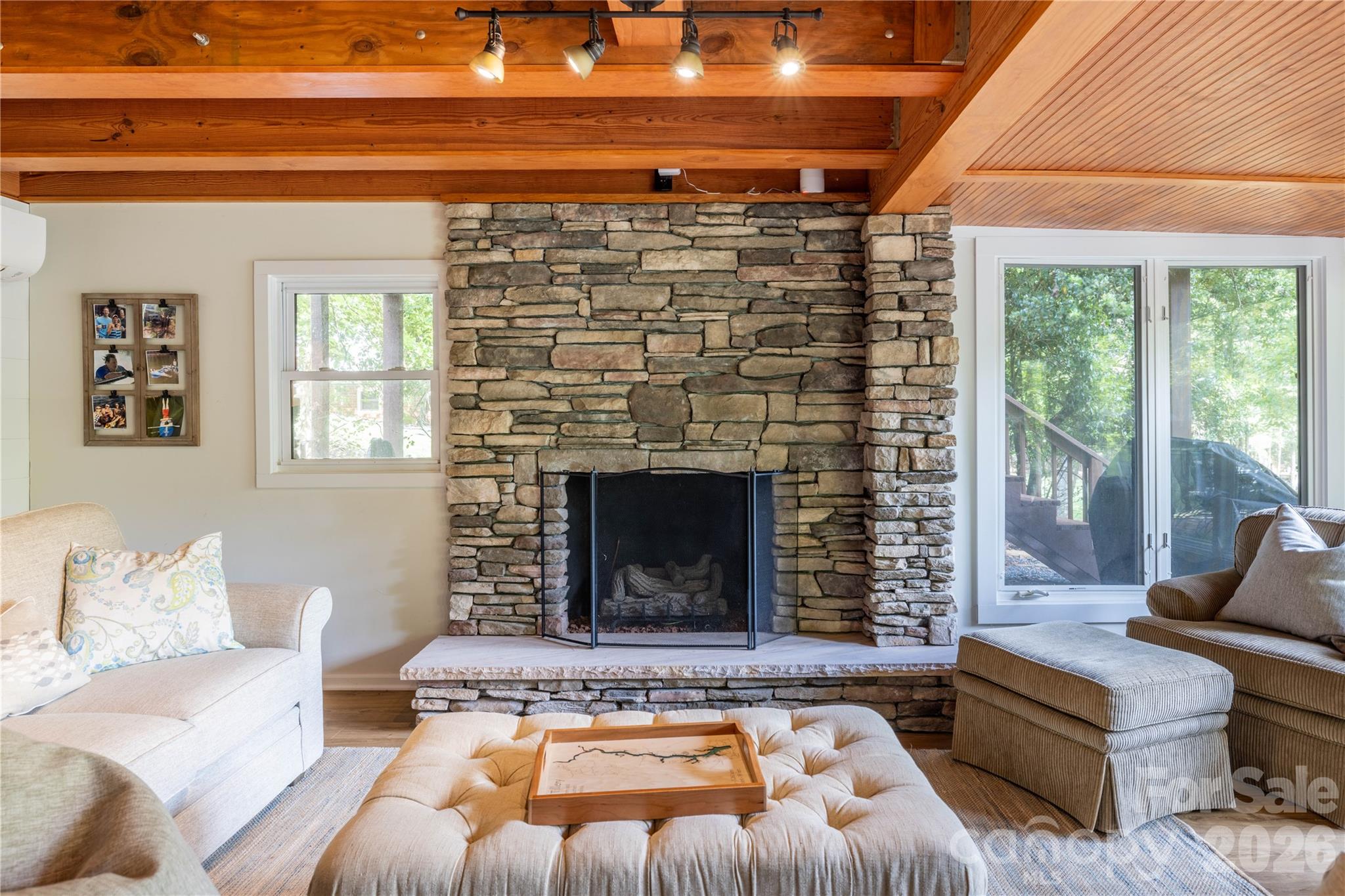 825 Emerald Shores Road — Mount Gilead
