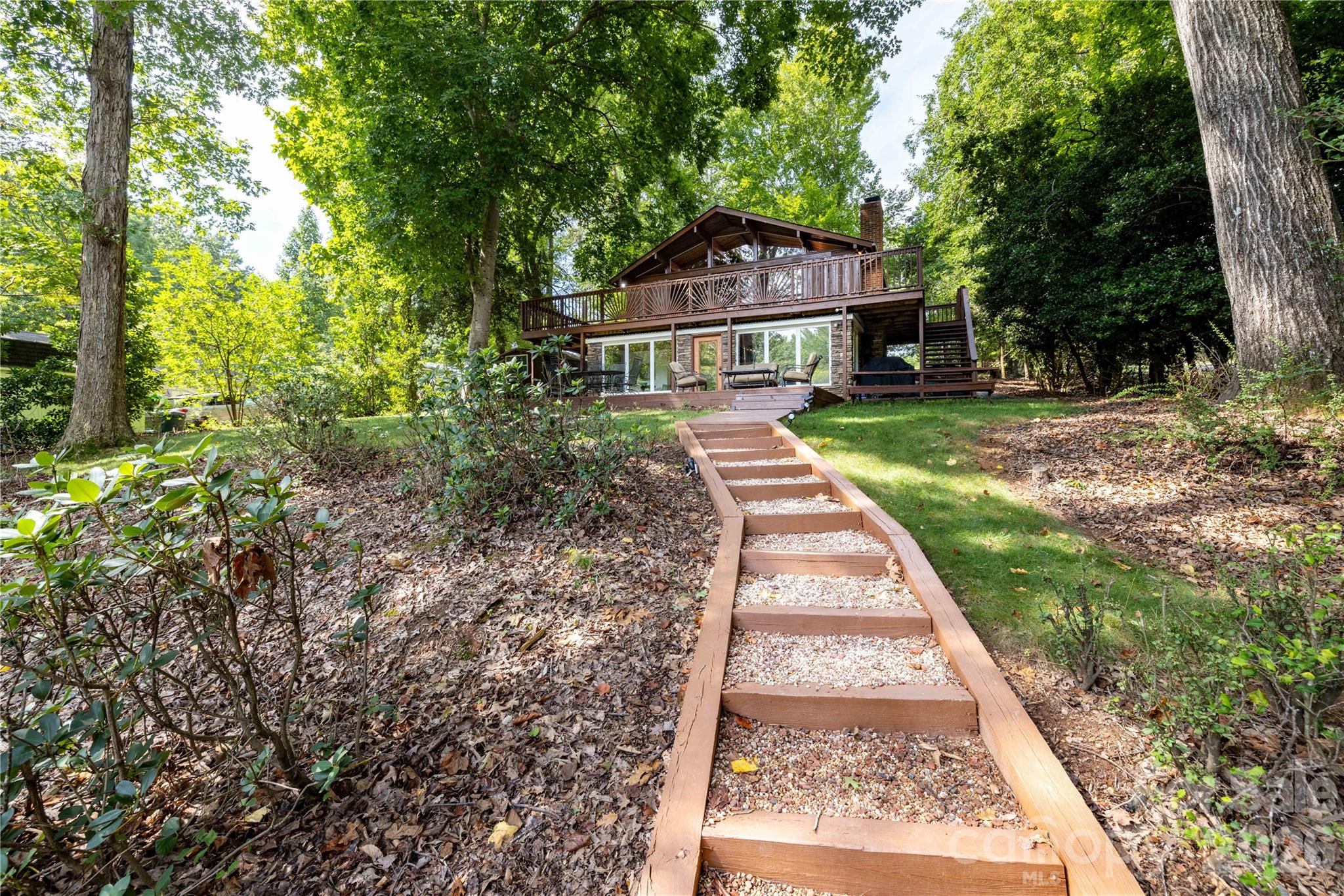 825 Emerald Shores Road — Mount Gilead