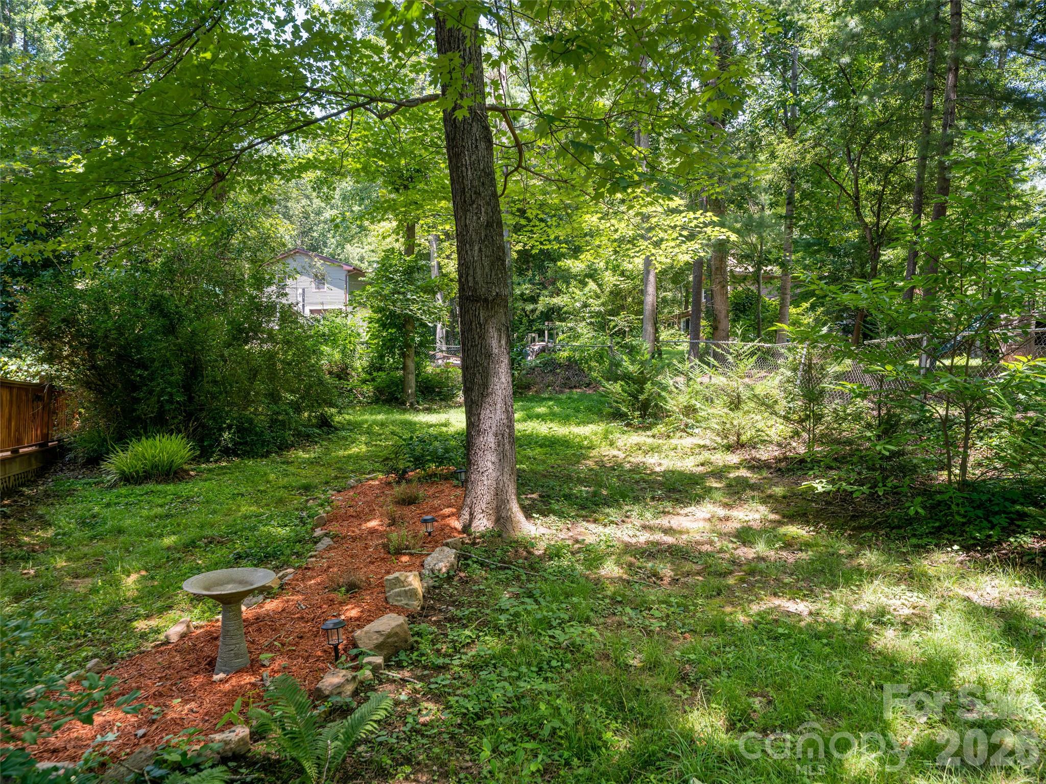 14 Forest Ridge Drive — Arden