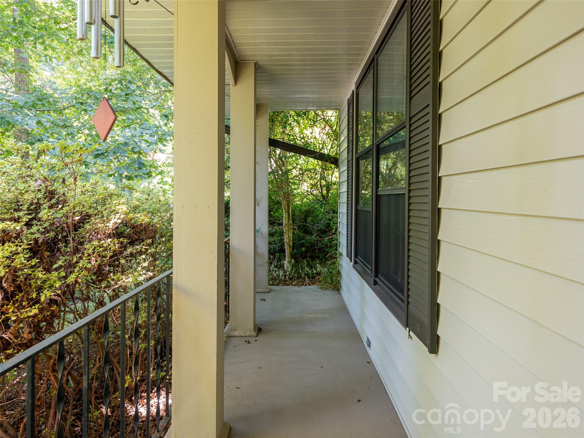 14 Forest Ridge Drive — Arden