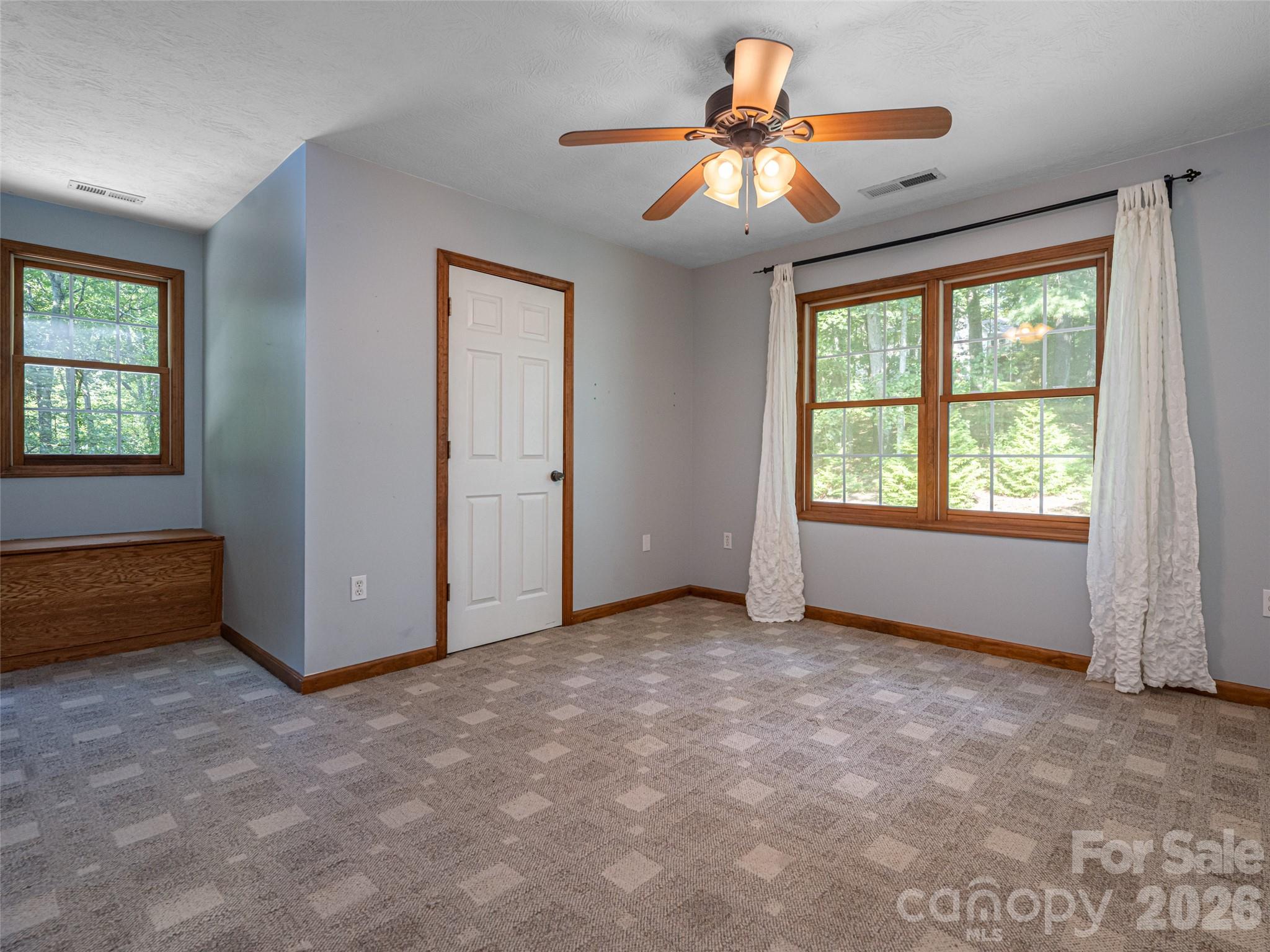 12 Howling Waite Ridge — Candler