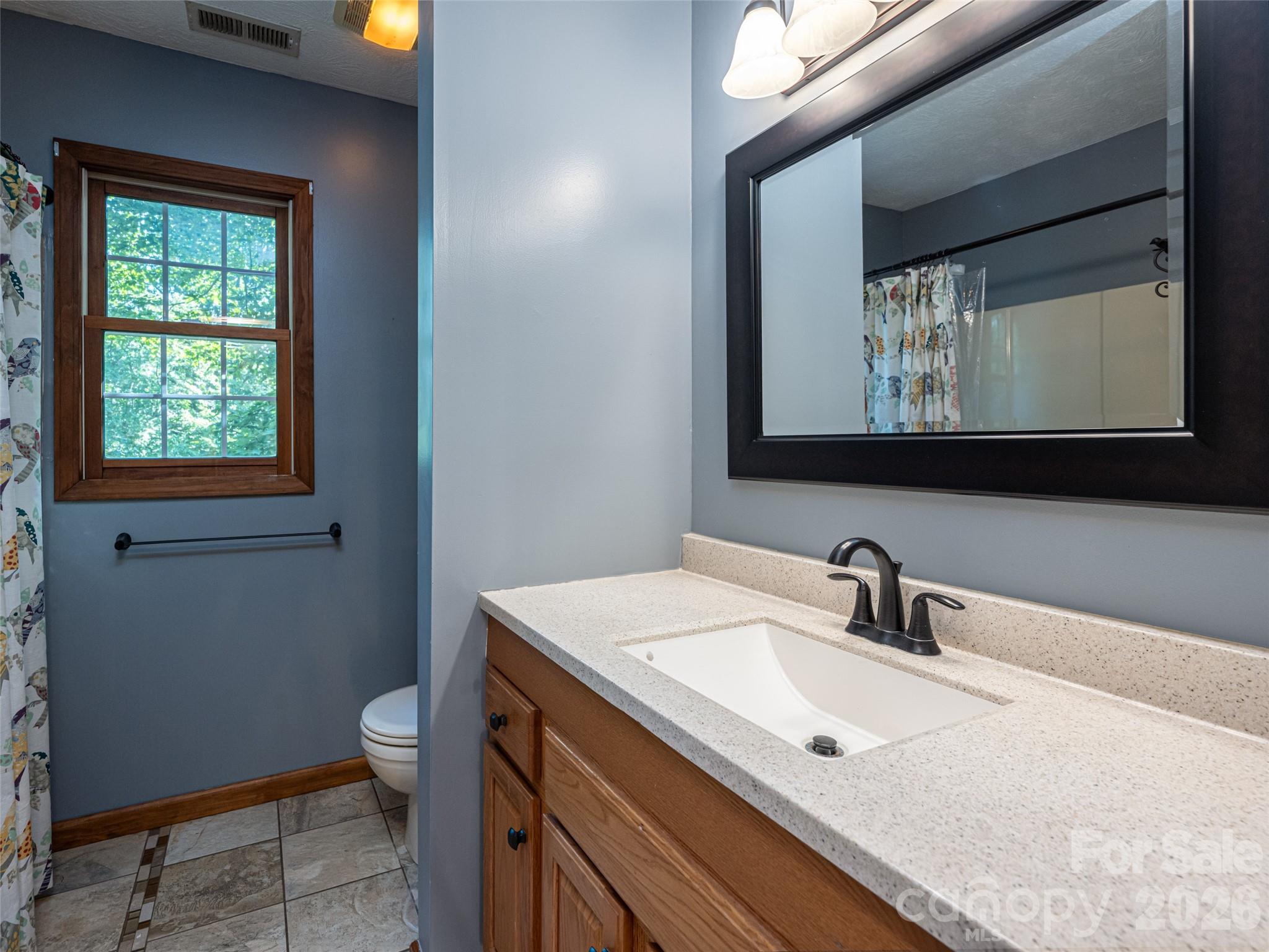 12 Howling Waite Ridge — Candler