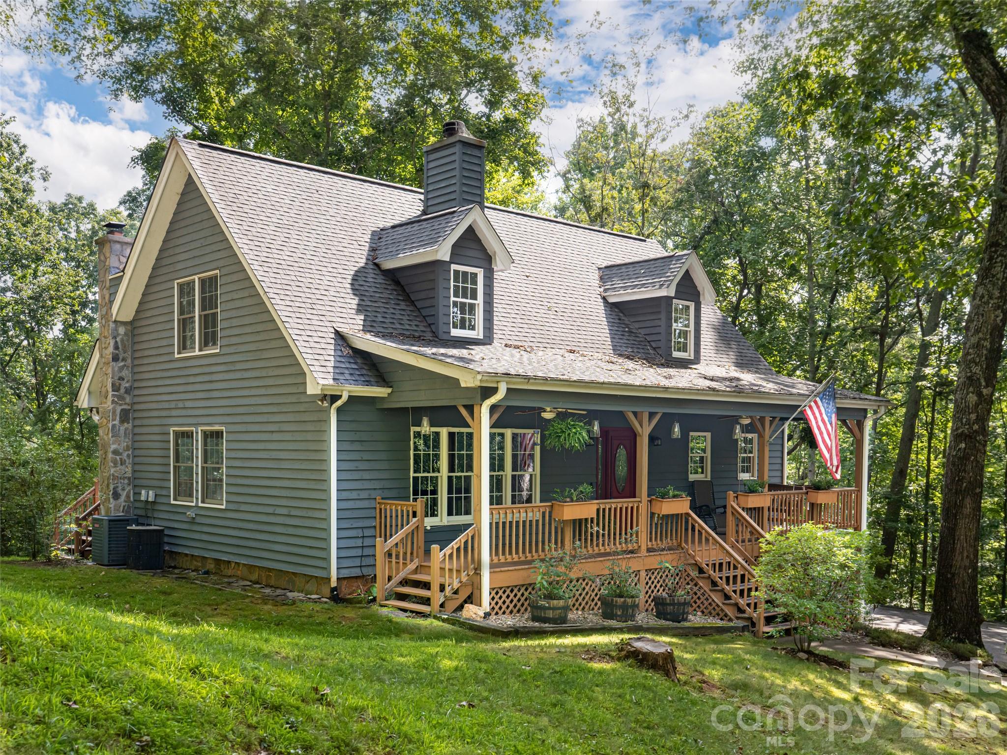 12 Howling Waite Ridge — Candler