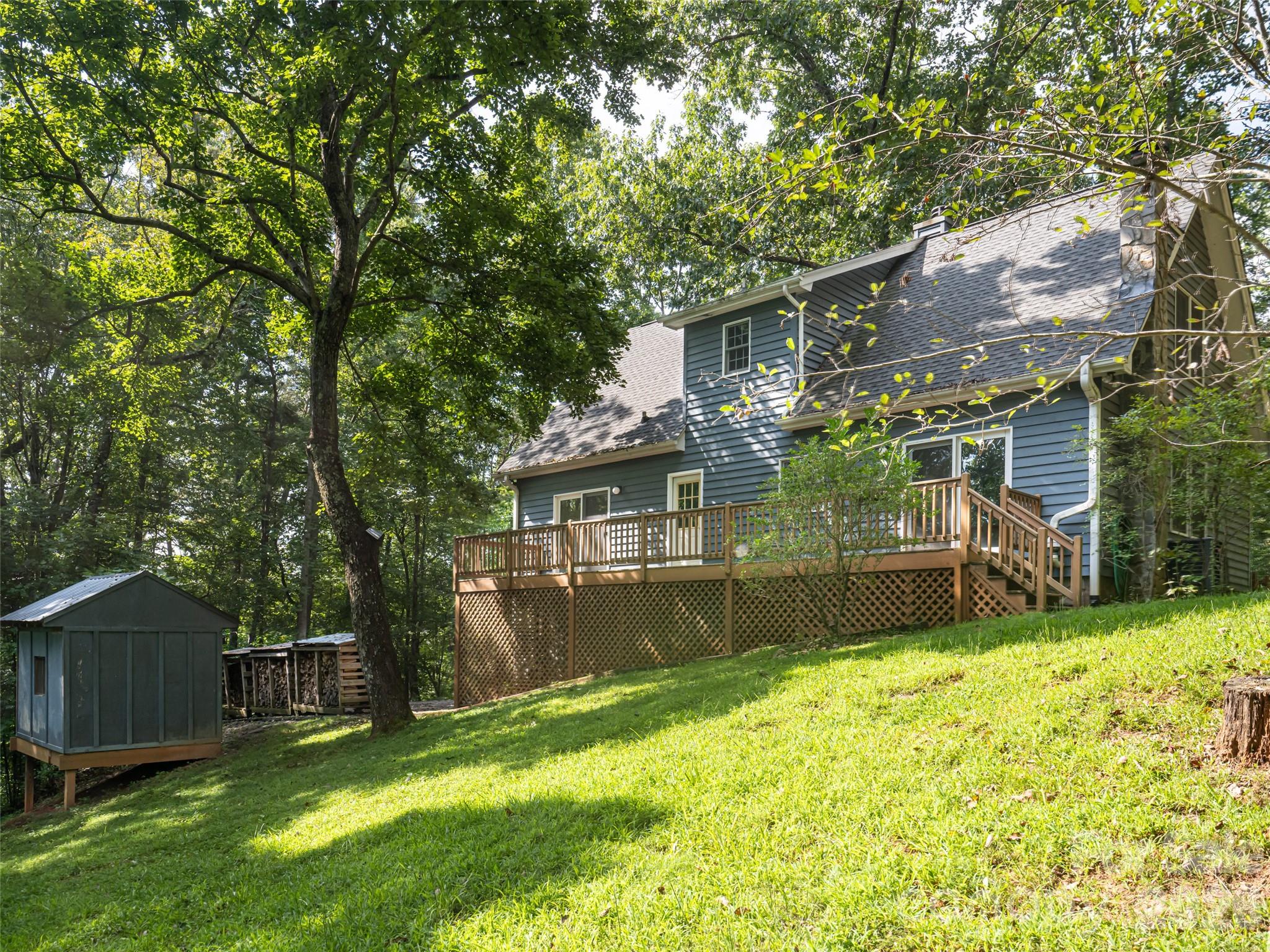 12 Howling Waite Ridge — Candler