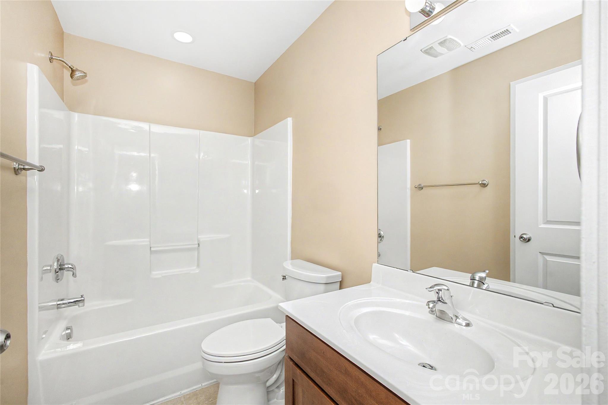 10020 Vanguard Parkway — Huntersville
