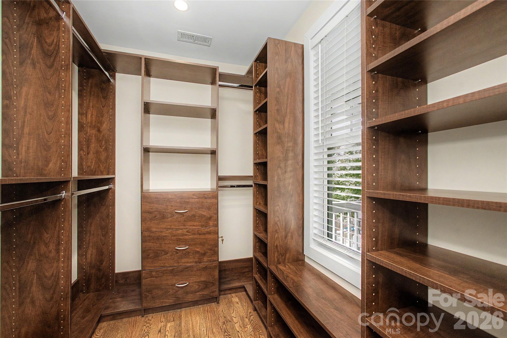 10020 Vanguard Parkway — Huntersville