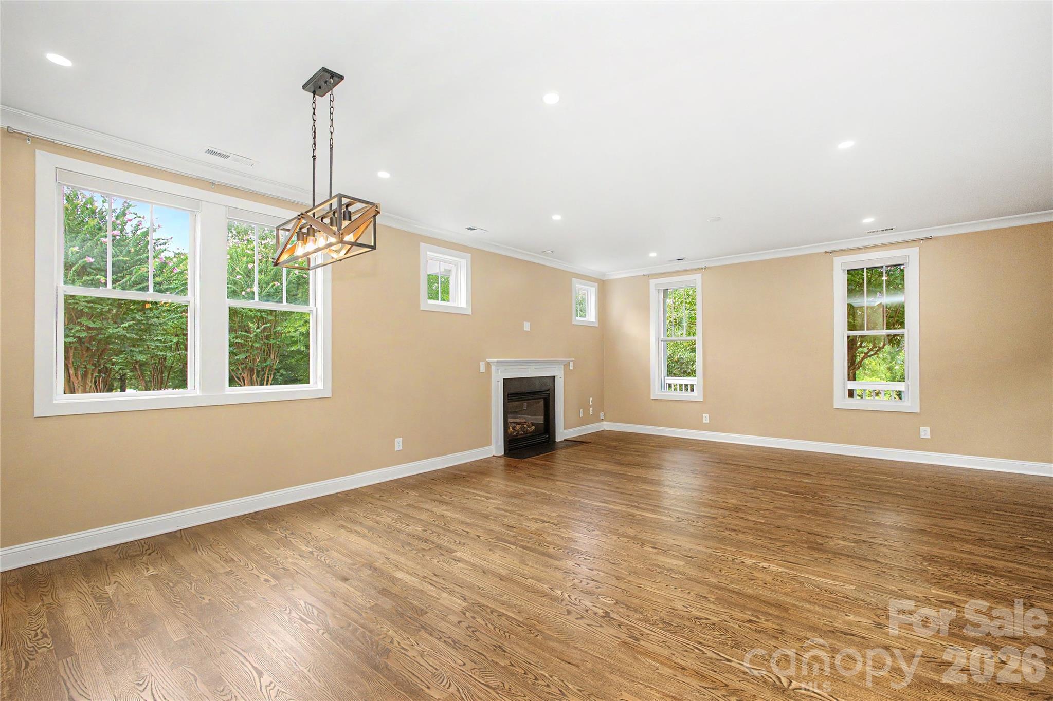 10020 Vanguard Parkway — Huntersville