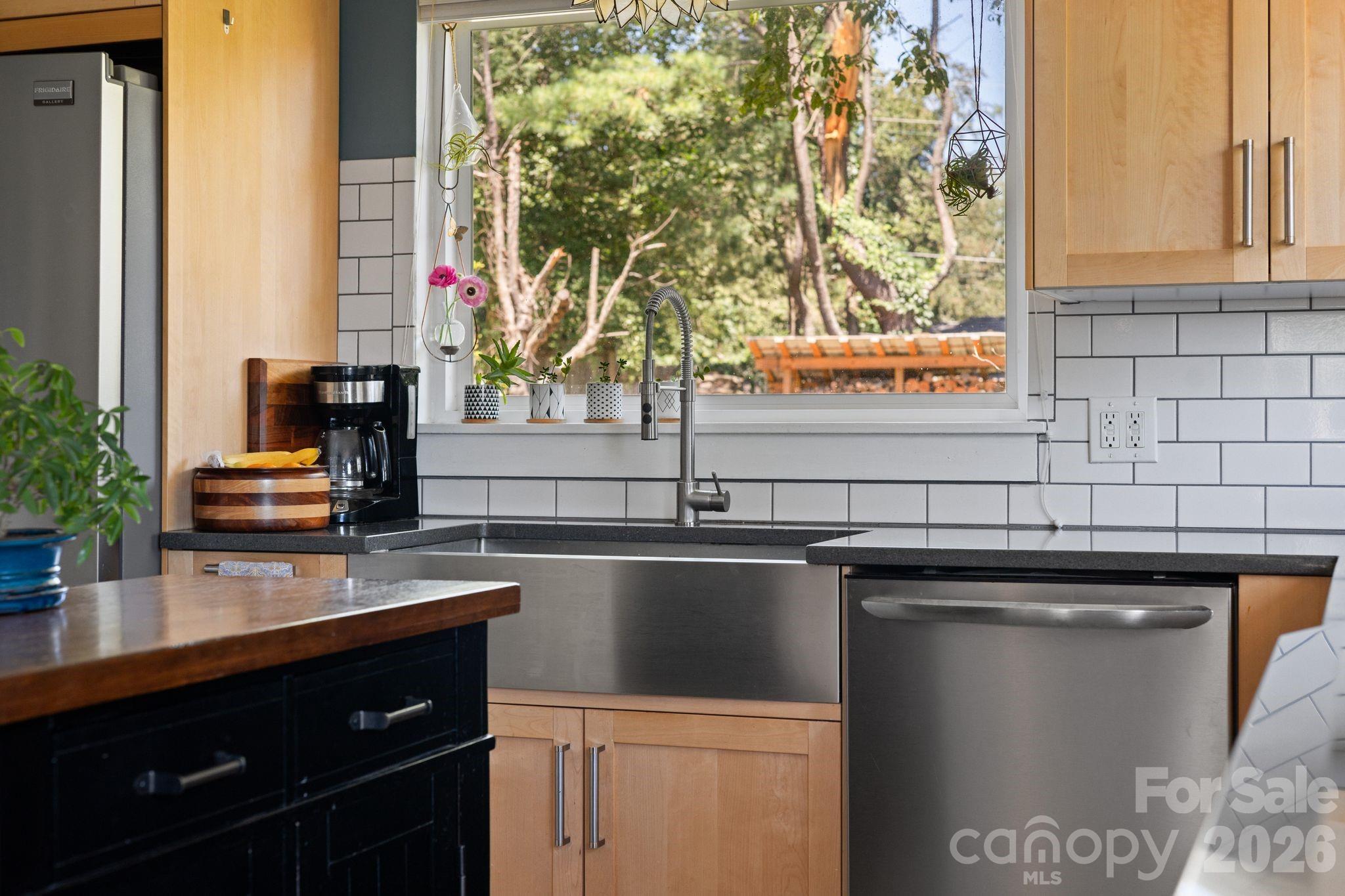348 Beaucatcher Road — Asheville