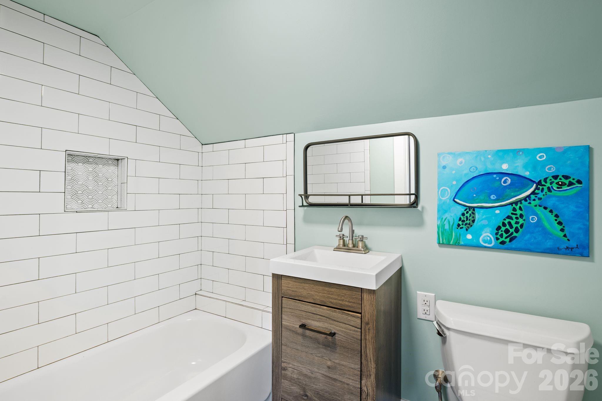348 Beaucatcher Road — Asheville